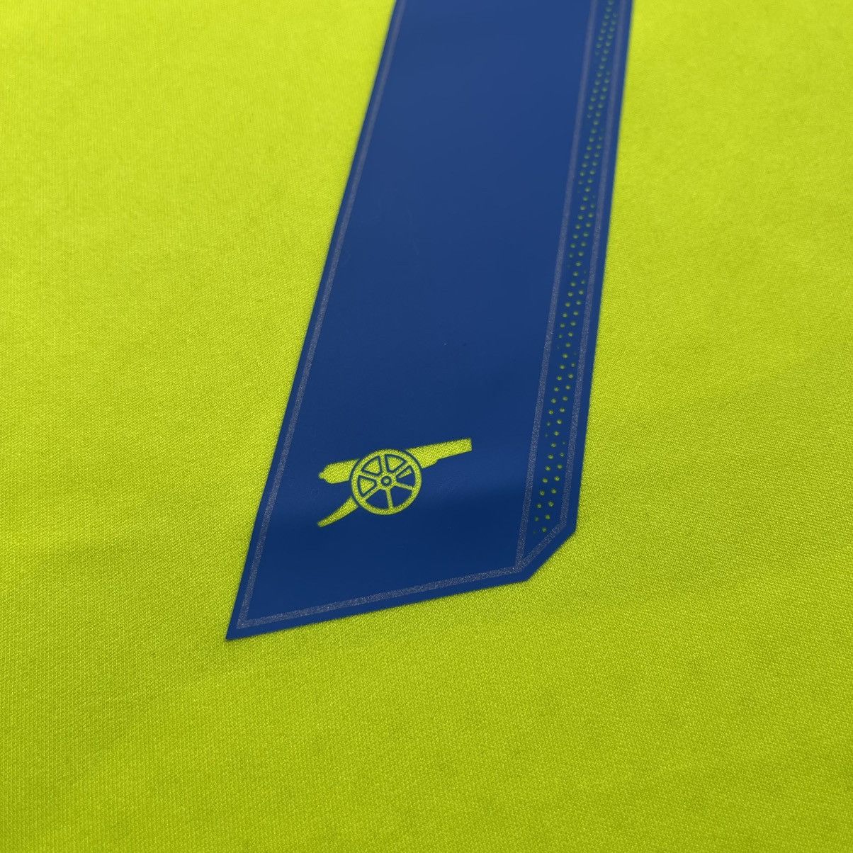 Vintage NWT ARSENAL ADIDAS 2023/2024 SOCCER AWAY JERSEY #7 SAKA Size US M / EU 48-50 / 2 - 9 Thumbnail