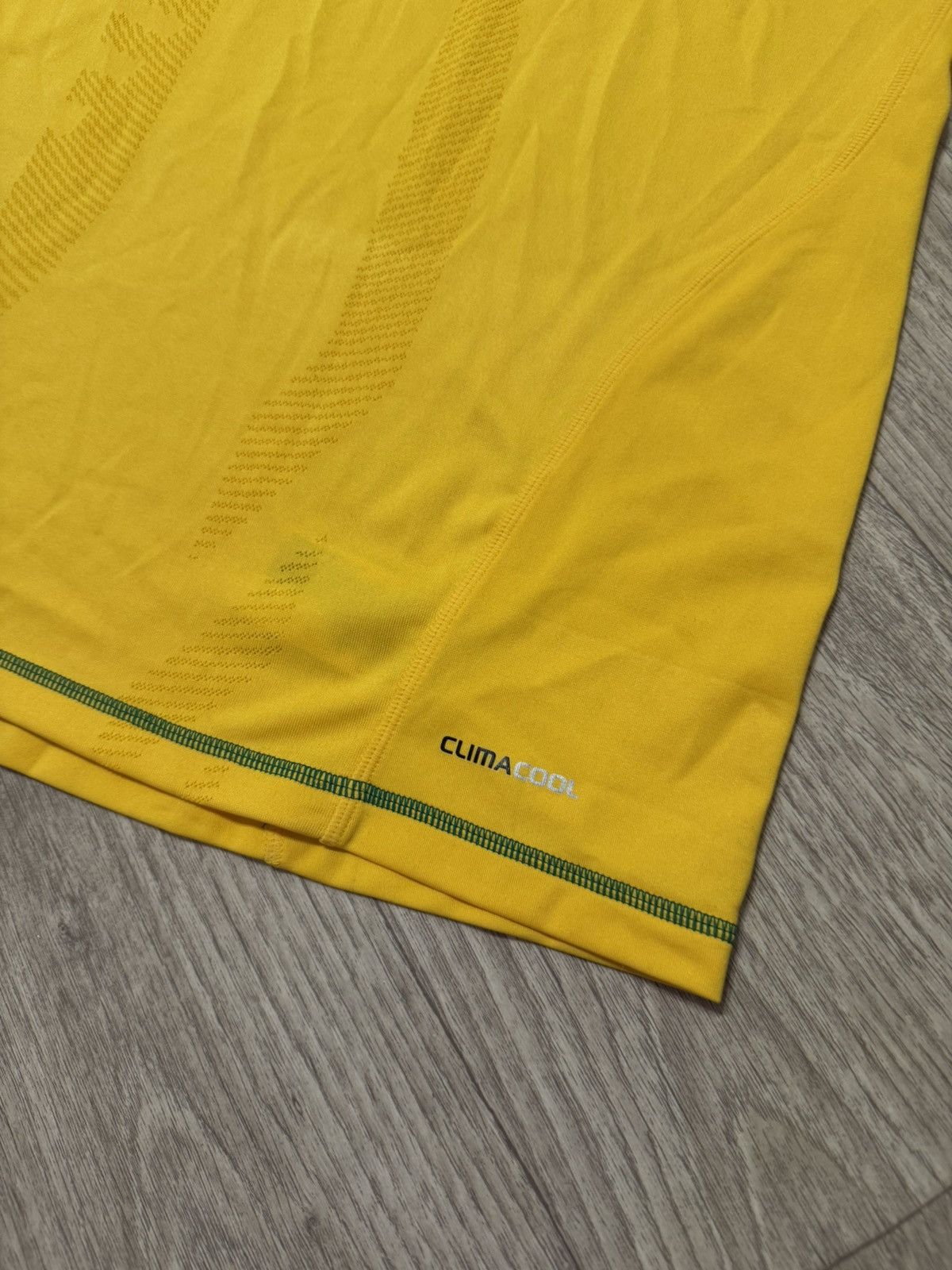Adidas 🔷Vintage Adidas South Africa 2010/11 Soccer jersey🔷 Size US M / EU 48-50 / 2 - 3 Thumbnail