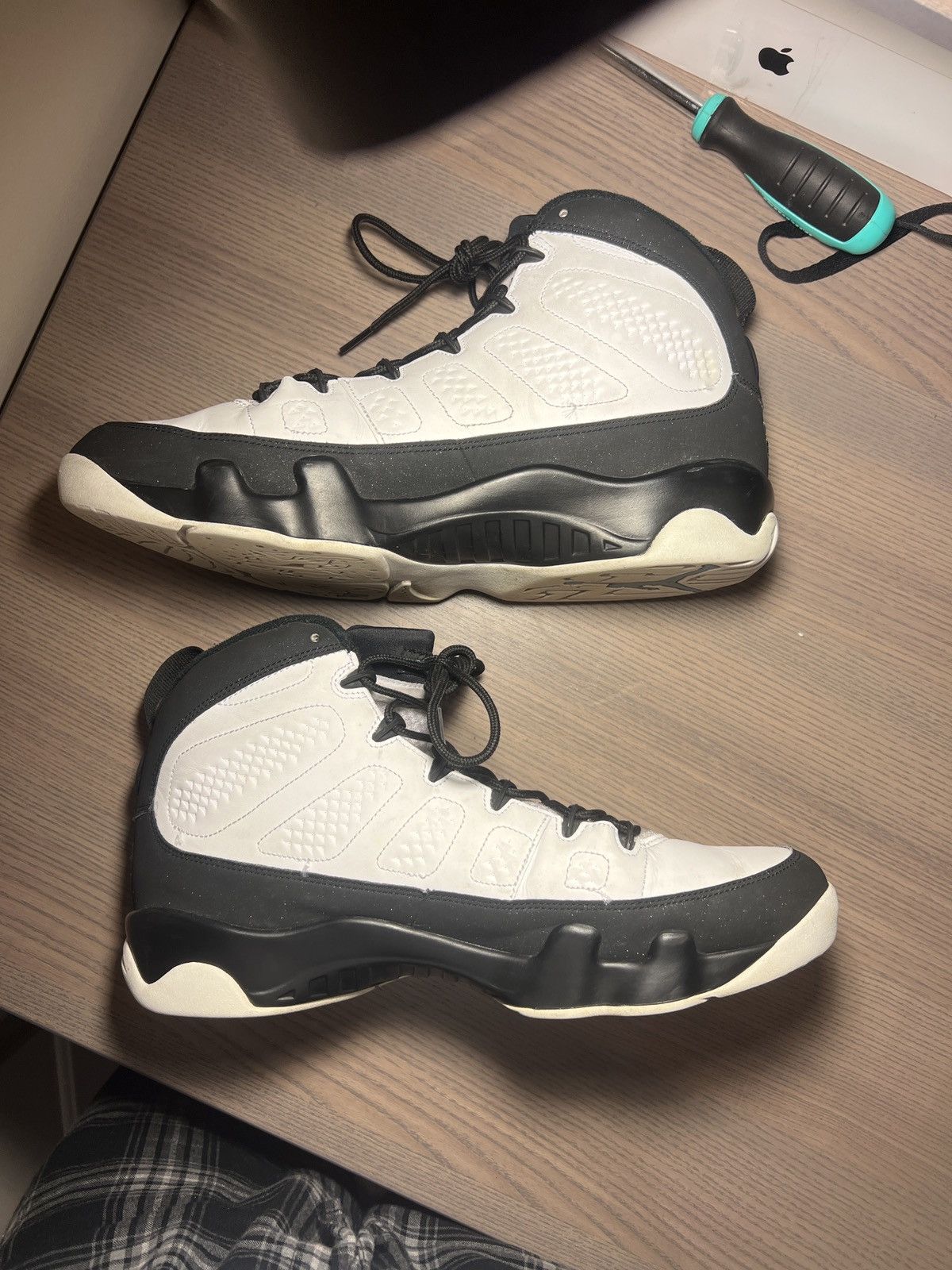 Jordan Brand Air Jordan 9 “university blue” Size US 13 / EU 46 - 2 Thumbnail