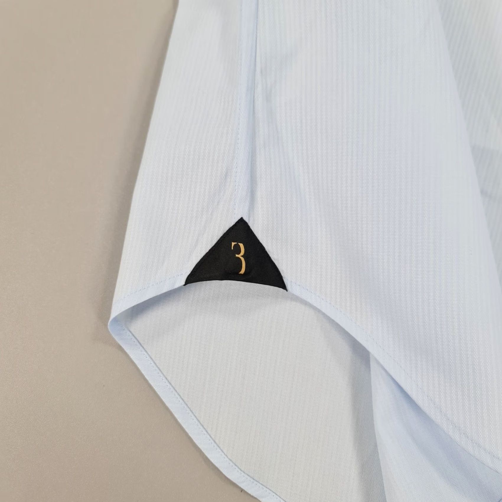 Vintage Billionaire Couture Mens Shirt Light Blue Large 16 Cotton Button Up Shirt 100% Cotton Italy Adults Regular Mens Blue 16 Size US L / EU 52-54 / 3 - 6 Thumbnail