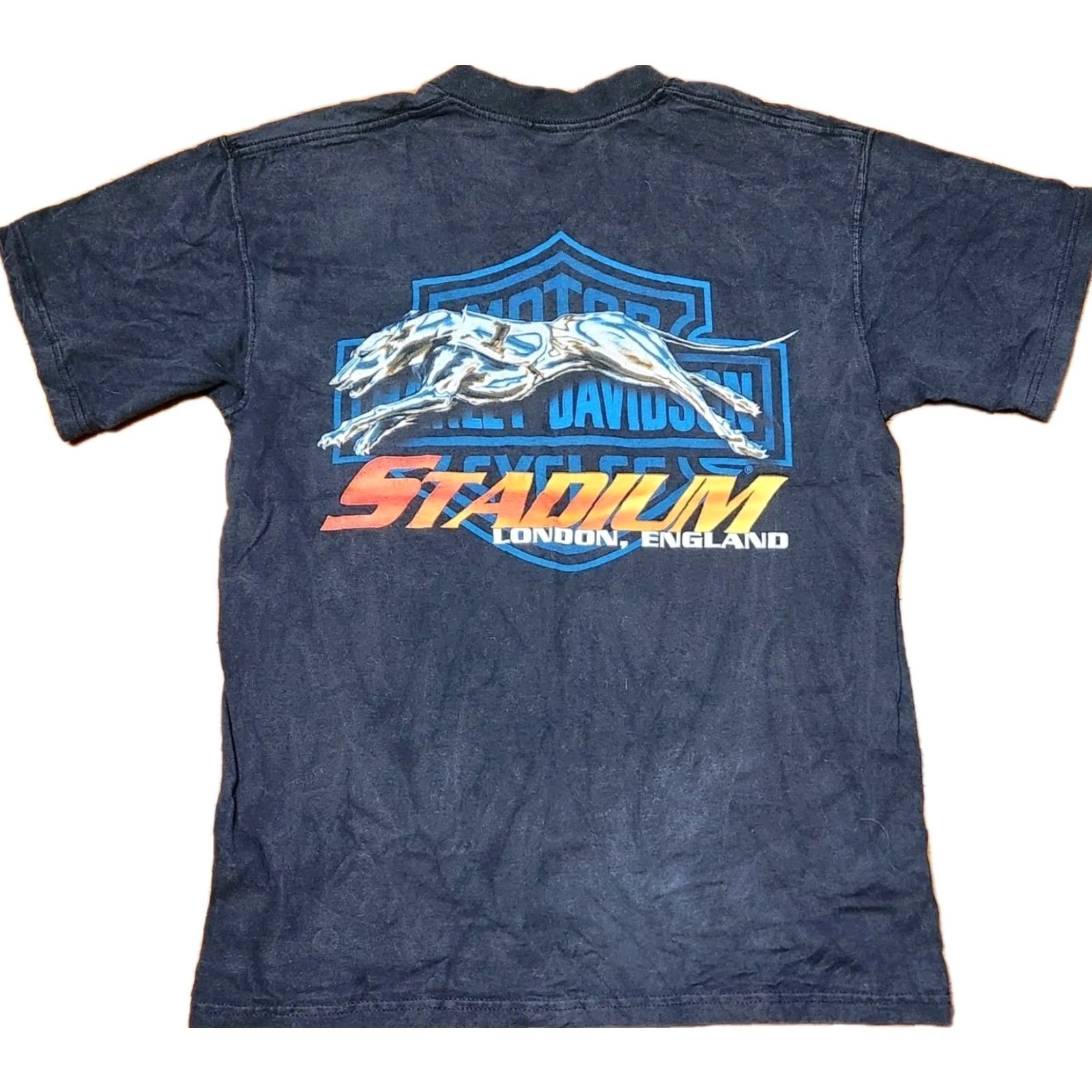 Harley Davidson VINTAGE Harley-Davidson STADIUM T Shirt Mens L Black 1996 London England HD USA Graphic Tee Mens L Decade 1990s Size US L / EU 52-54 / 3 - 2 Thumbnail