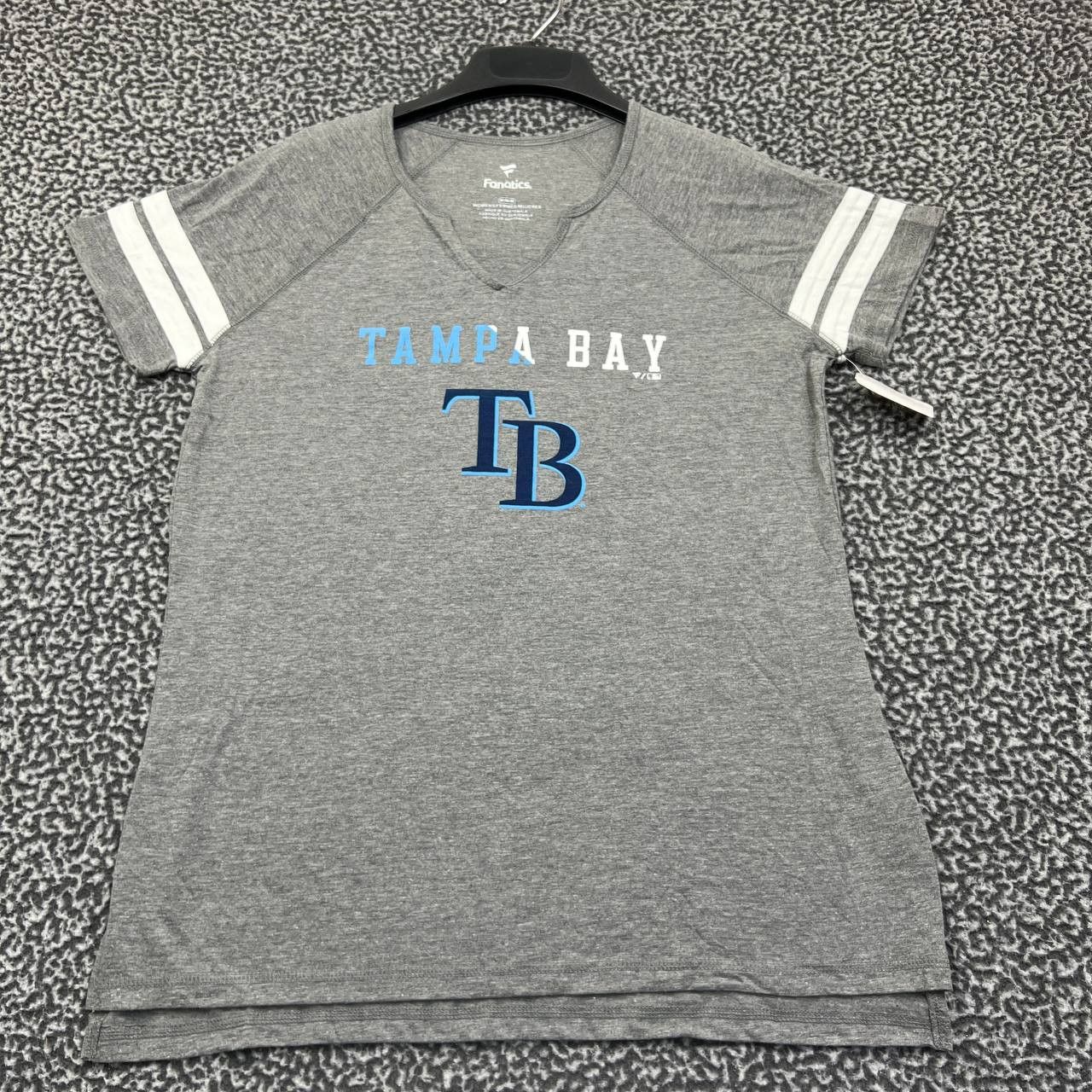 Other Tampa Bay Rays Shirt Women Medium Gray Fanatics V-Neck New M Size M / US 6-8 / IT 42-44 - 1 Thumbnail