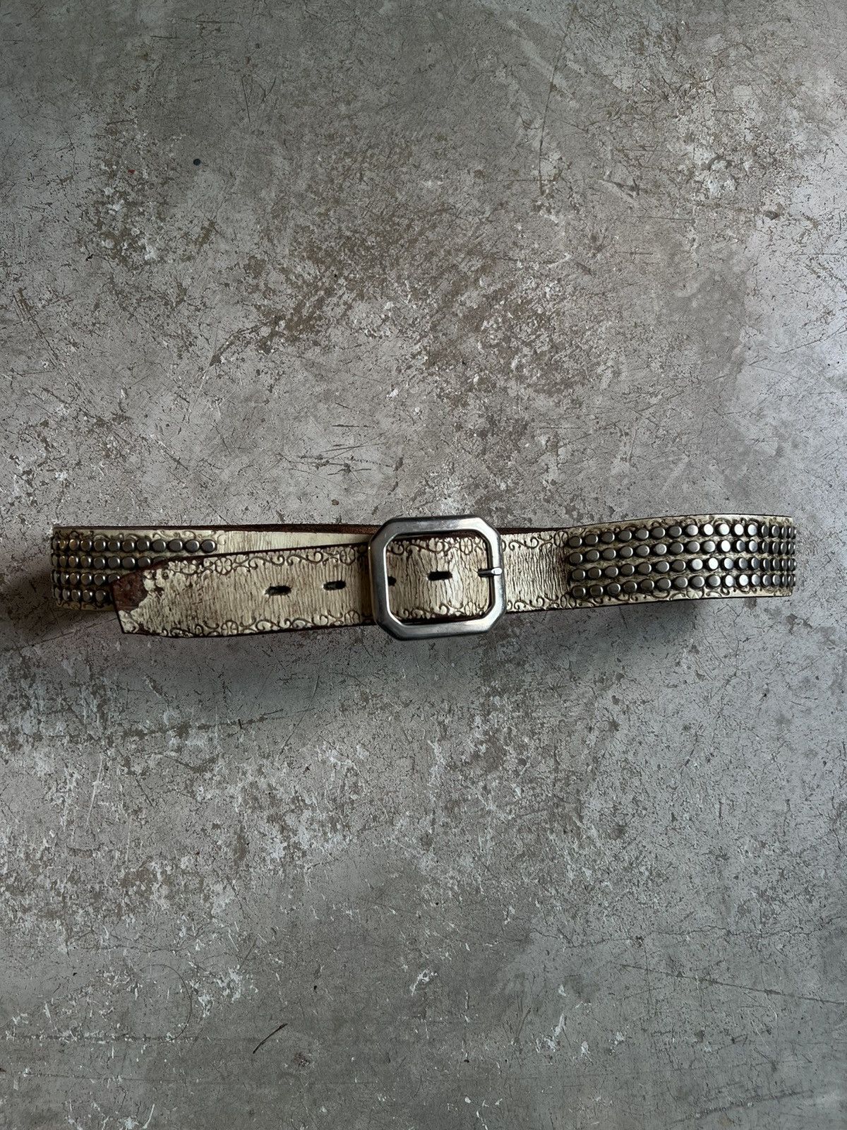 Genuine Leather × Vintage SOLD* Vintage Studded Leather Belt Size 34 - 2 Thumbnail