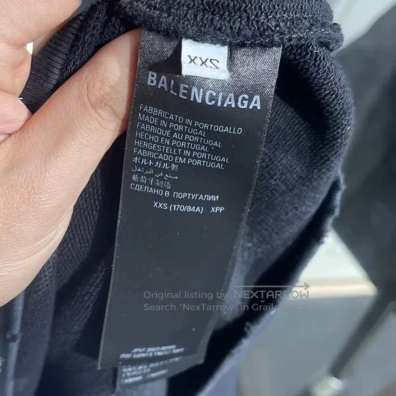Balenciaga Balenciaga Double B graffiti hoodie Size US XXS / EU 40 - 6 Thumbnail