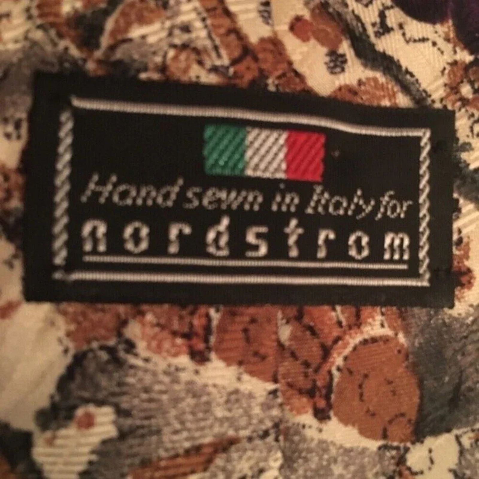 Nordstrom Nordstrom vintage hand sewn in Italy100% silk necktie Size ONE SIZE - 5 Thumbnail