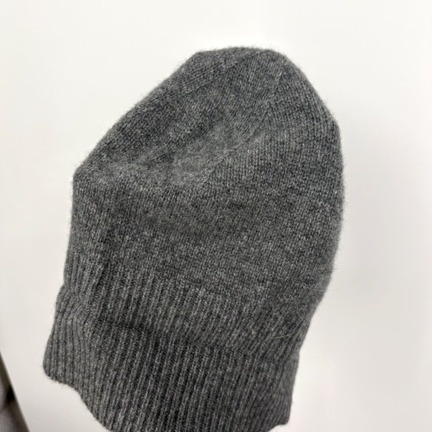 Vintage Hickey Freeman Beanie Knit Hat Cashmere Gray Unisex Adults One Size Fall Winter Classic Outdoor Stretch Cozy Soft Luxury Size ONE SIZE - 4 Thumbnail