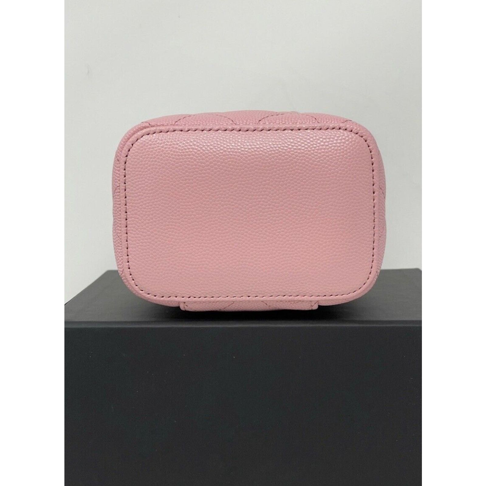 Chanel 22C CHANEL Sakura Pink Mini Square Vanity 💕Grained Gold HW Size ONE SIZE - 9 Thumbnail