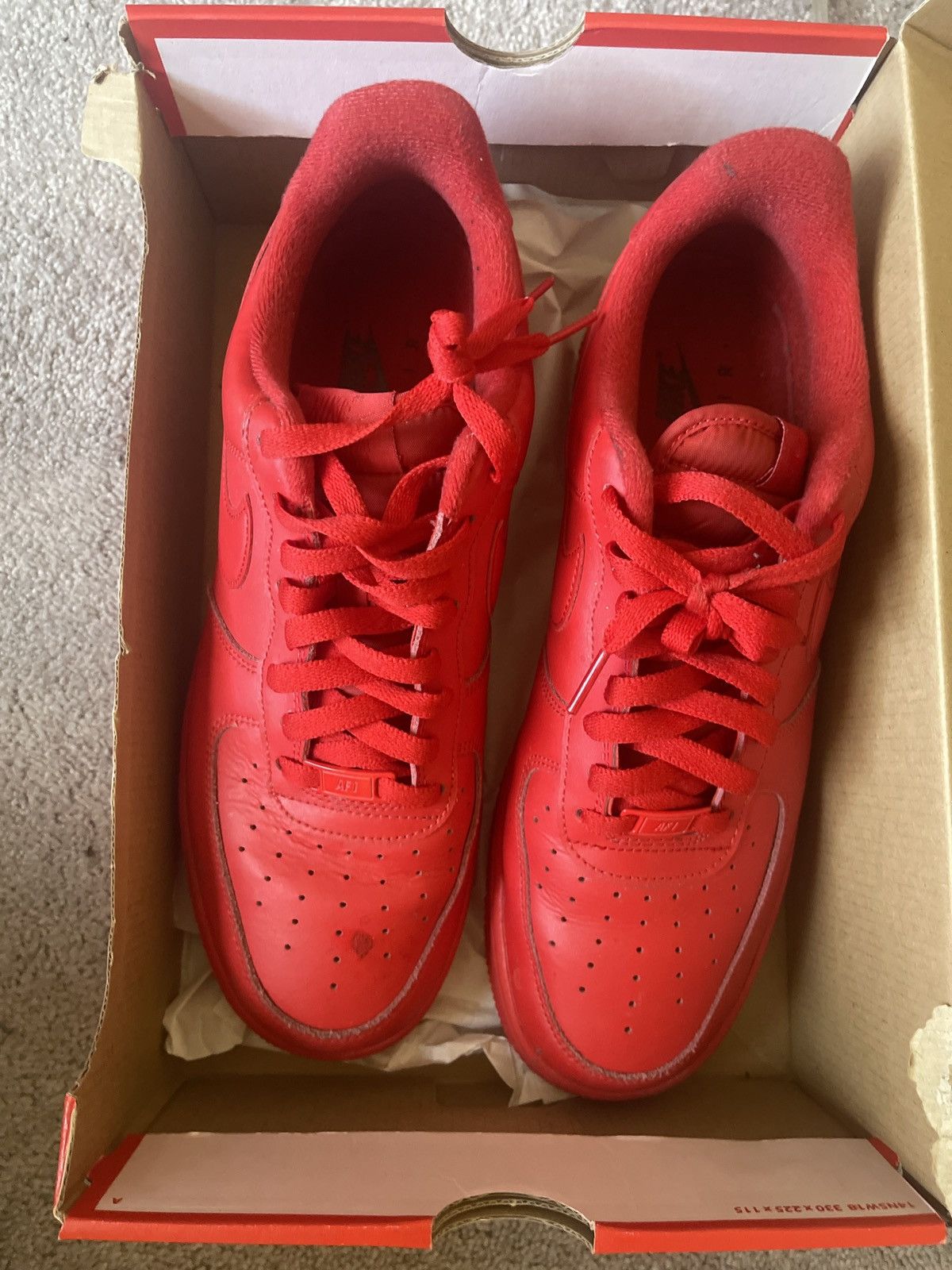 Nike Low top red Air Force 1s Size US 10.5 / EU 43-44 - 4 Thumbnail