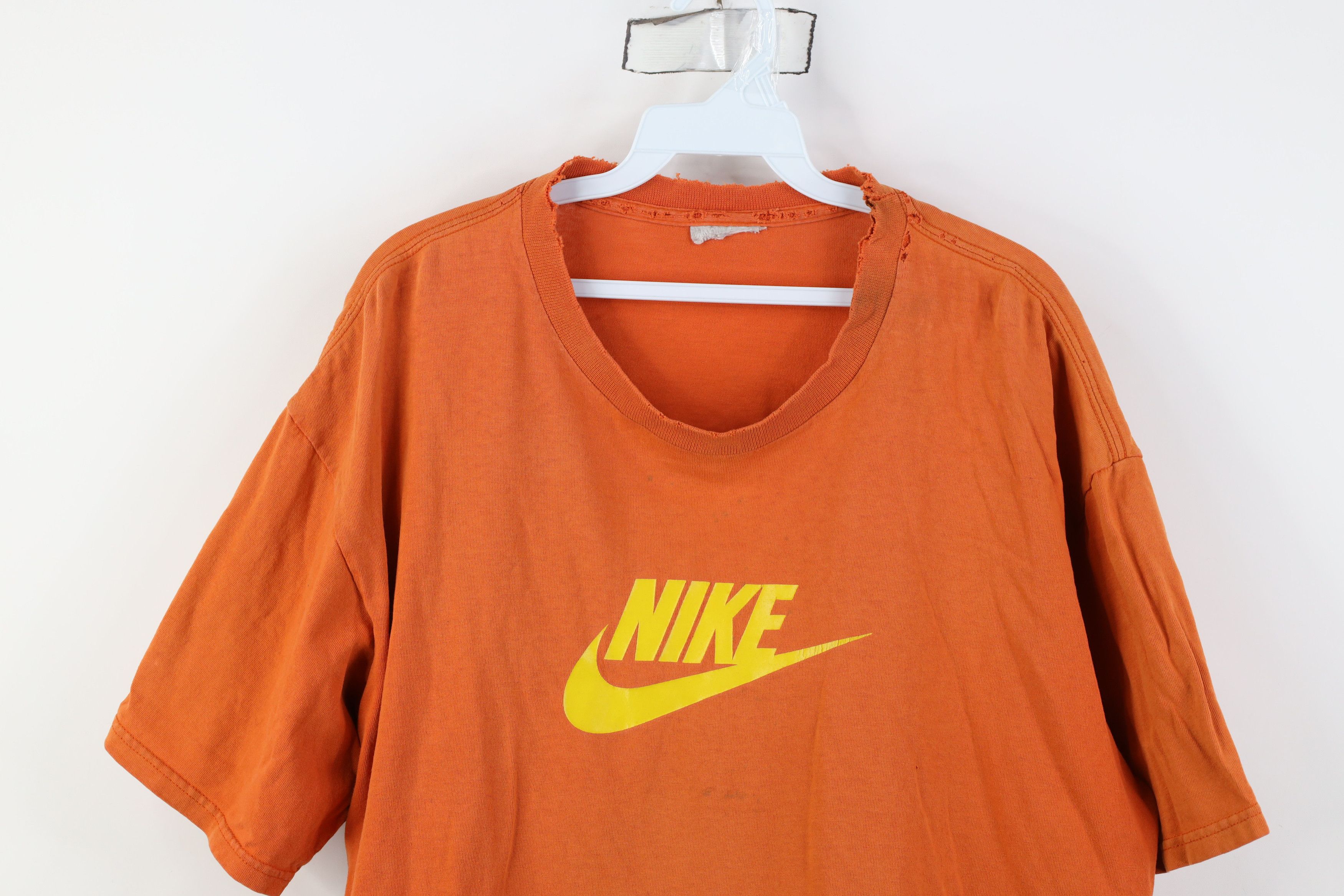 Nike Vintage 90s Y2K Nike Scott Big Center Swoosh T-Shirt Orange Size US XL / EU 56 / 4 - 2 Thumbnail