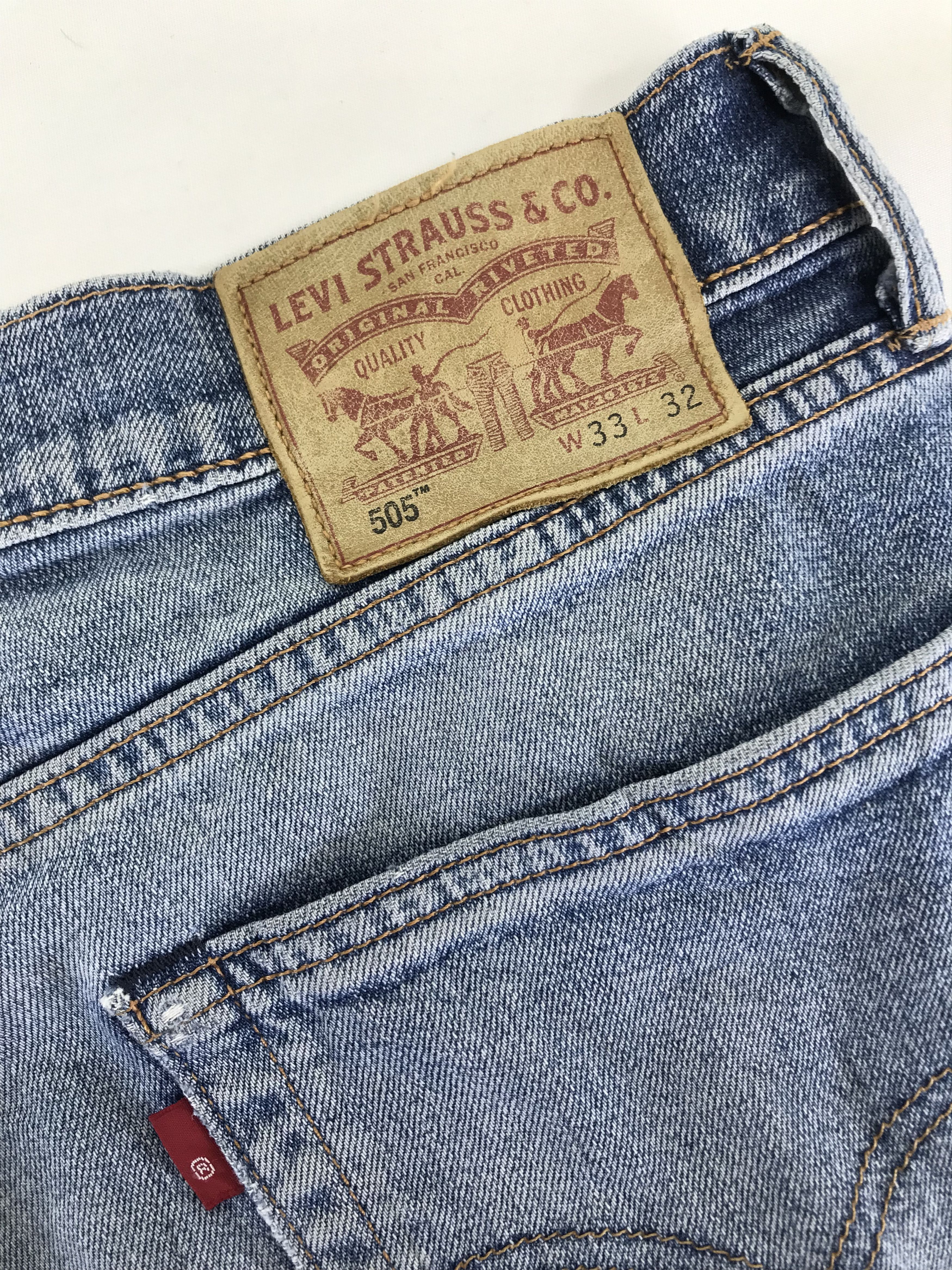 Levi's Vintage Levi's 505 Faded Blue Jeans Distressed Denim Size US 33 - 14 Thumbnail