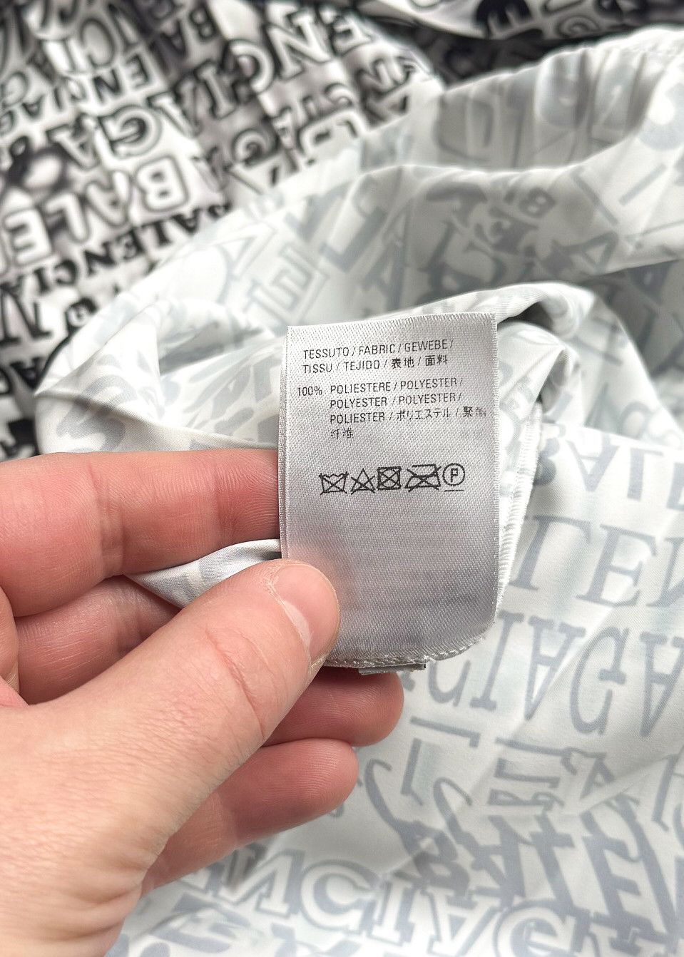 Balenciaga Balenciaga 2019 White Black Logo Printed Pleated Midi Skirt Size 27" / US 4 / IT 40 - 10 Thumbnail