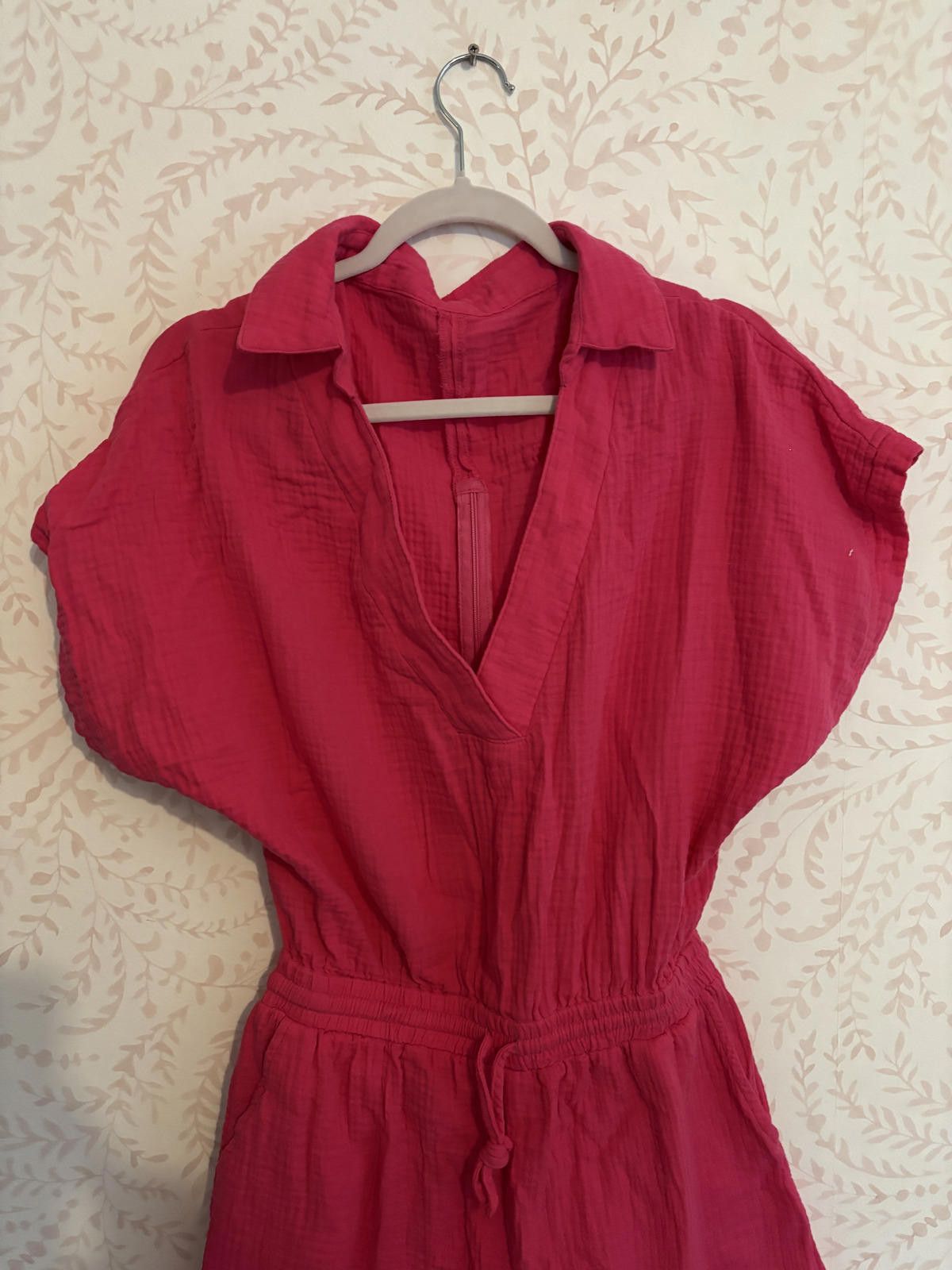 Other Cupshe Pink Romper Drawstring Waist Collar Open Back Size 30" / US 8 / IT 44 - 3 Thumbnail