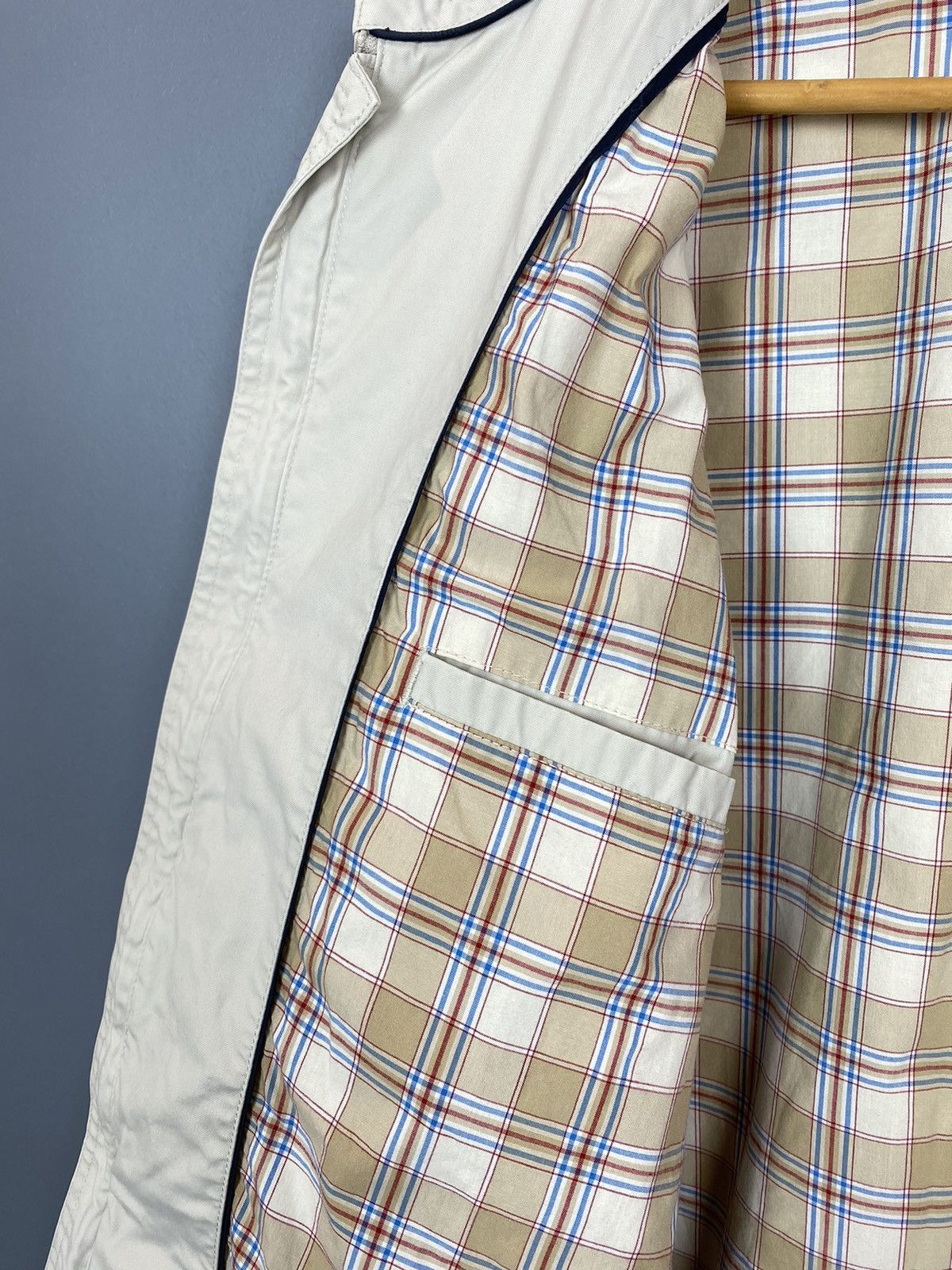 Tommy Hilfiger Vintage Tommy Hilfiger Long Sleeve Jacket Size 2XL Beige Size US XXL / EU 58 / 5 - 14 Thumbnail