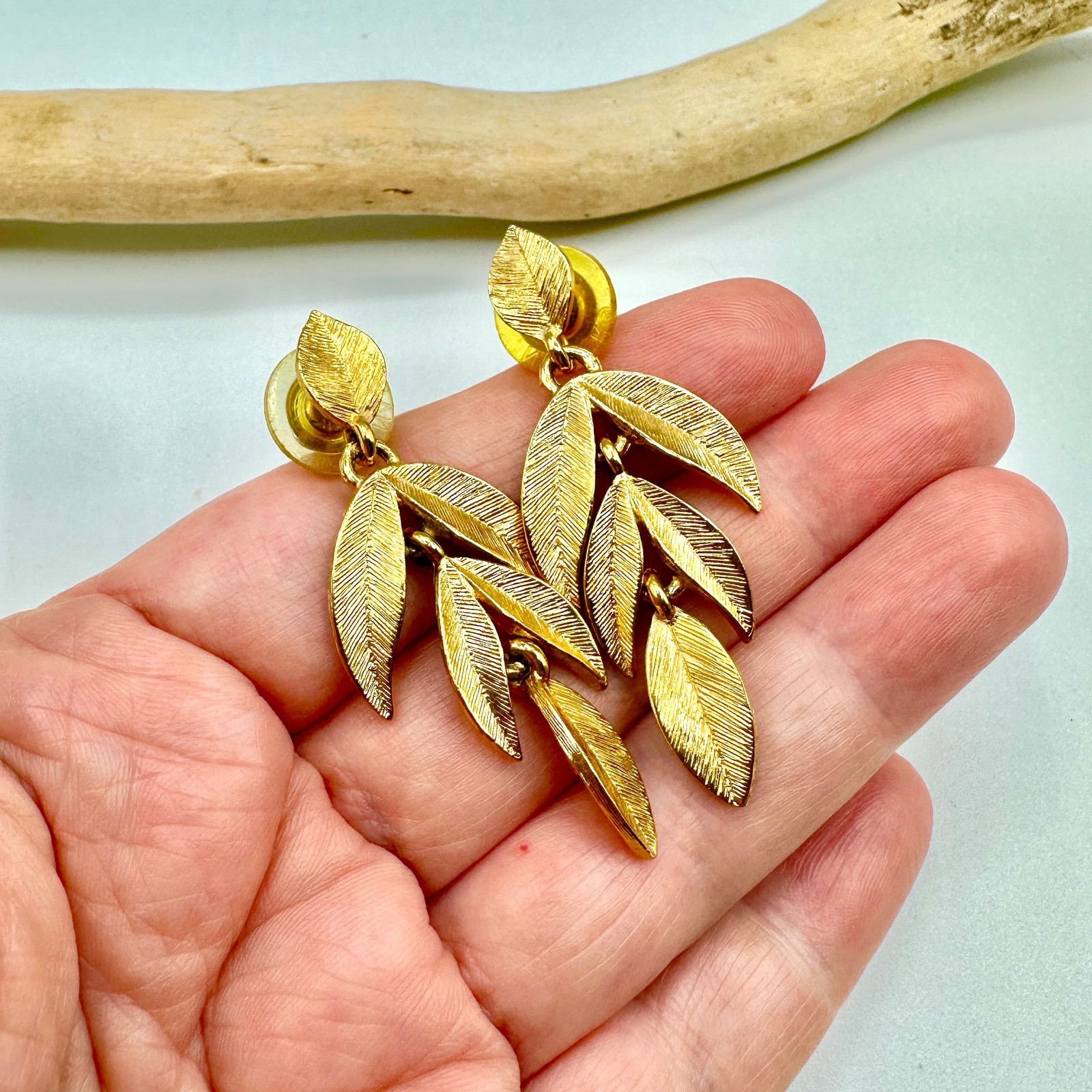 Other Vintage Napier Leaf Dangle Gold Plated Pierced Earrings Size ONE SIZE - 1 Thumbnail