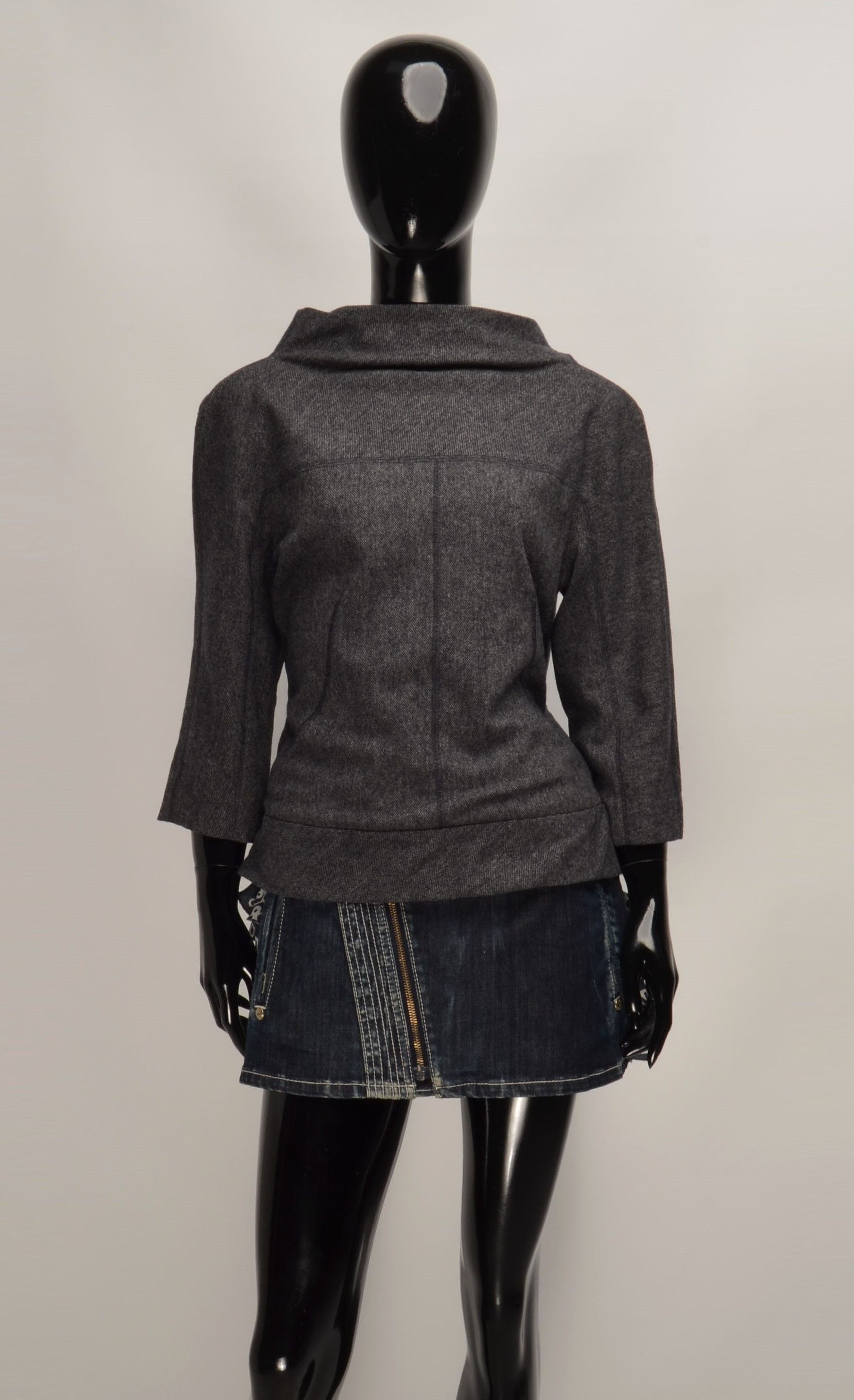 Louis Vuitton Louis Vuitton Paris Wool Blend 3/4 Sleeve Cowl Neck Top Size S / US 4 / IT 40 - 1 Thumbnail