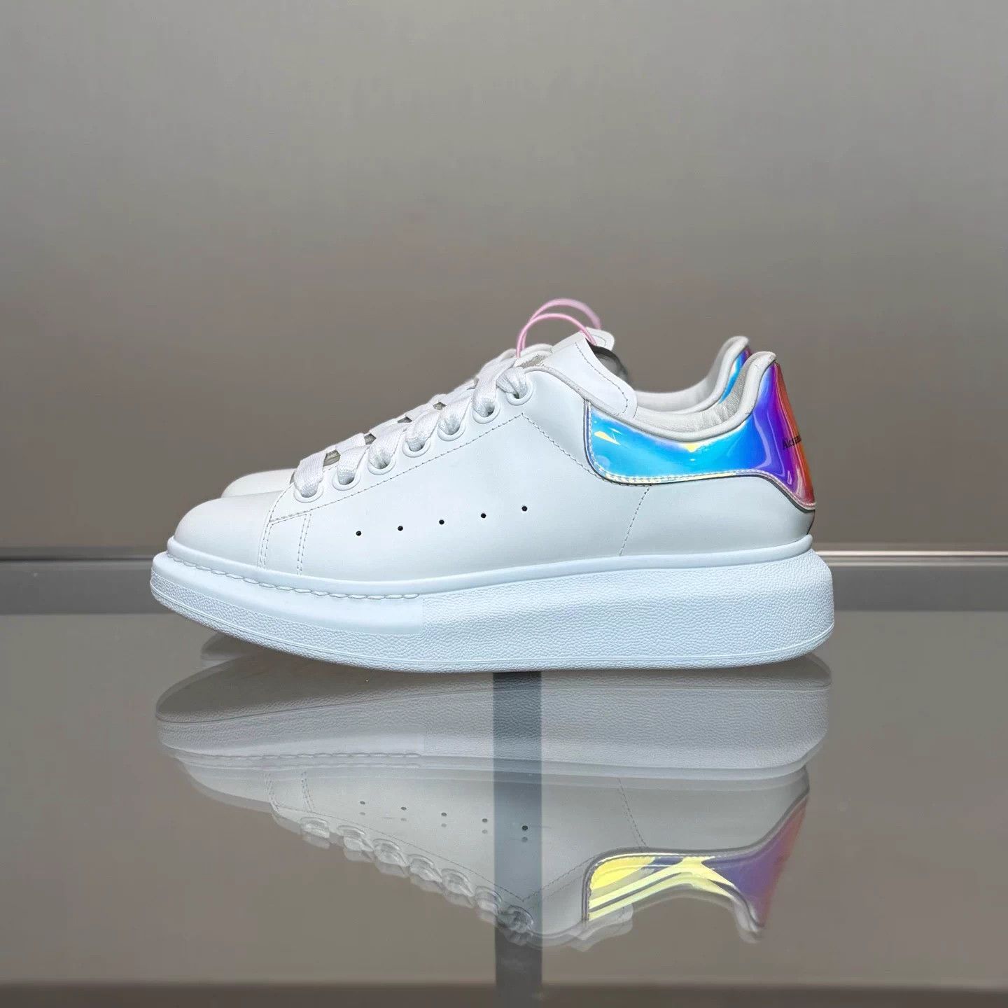 Alexander McQueen Alexander McQueen Iridescent White Sneakers EU37 99 Size US 6 / IT 36 - 5 Thumbnail