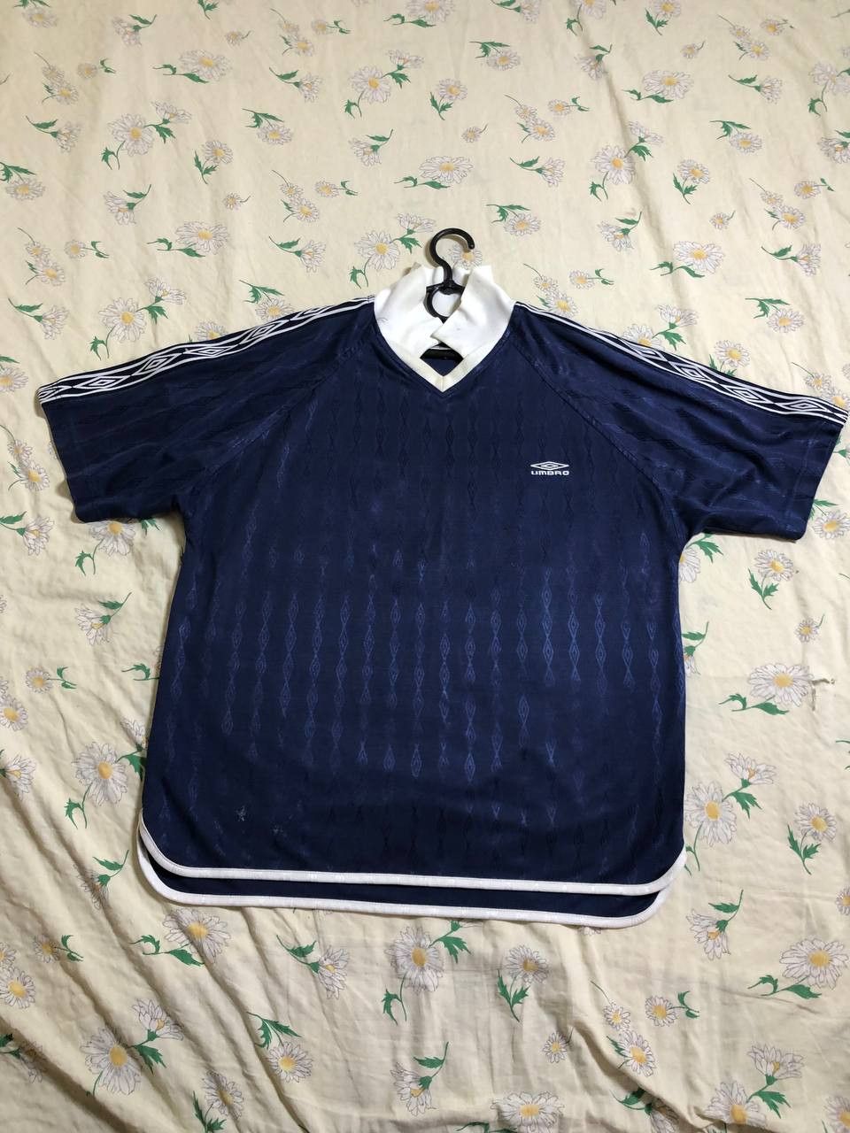 Umbro UMBRO BIG LOGO SHIRT JERSEY REVERSIBLE Size US L / EU 52-54 / 3 - 1 Thumbnail
