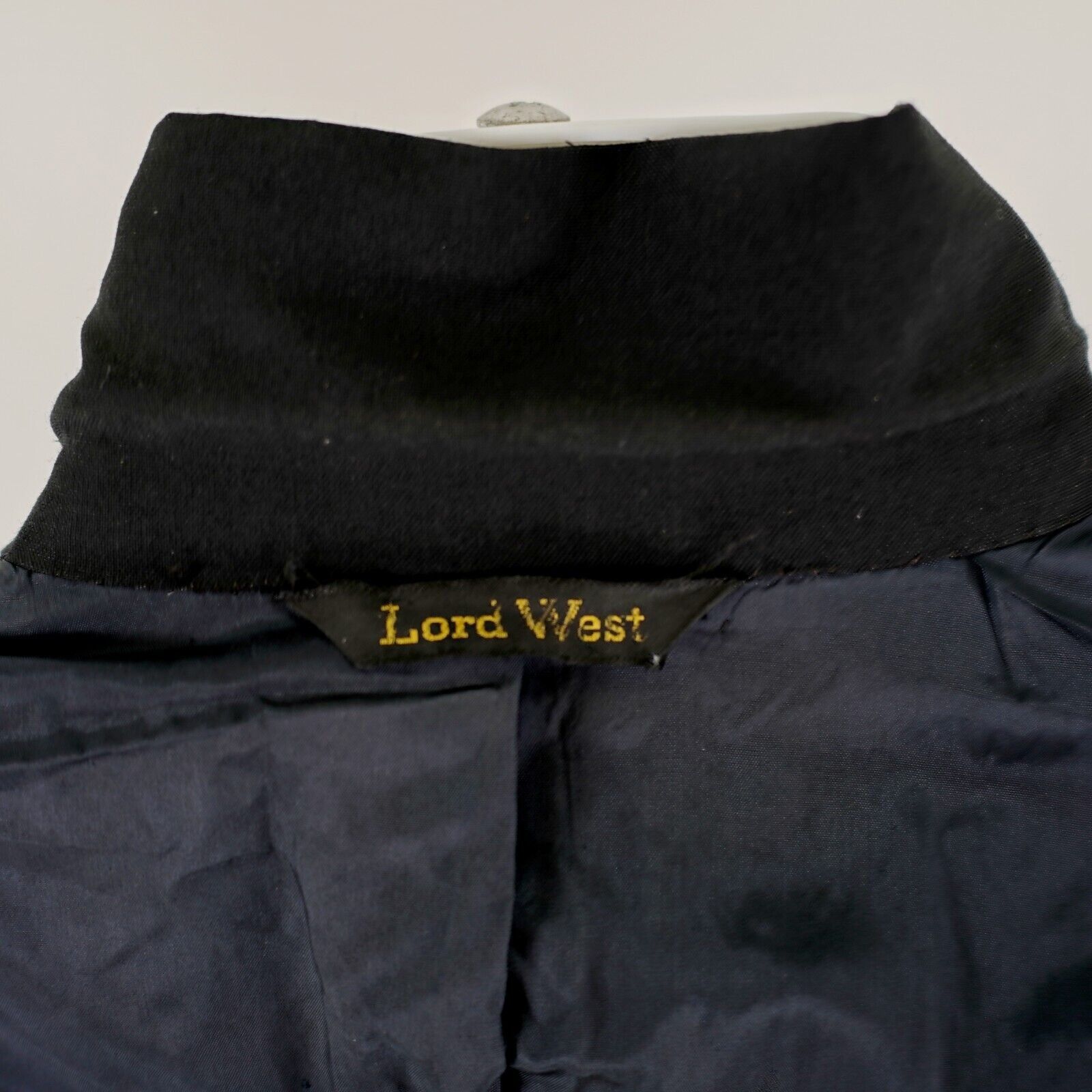 Saks Fifth Avenue Lord West Saks Fifth Ave Black Wool 1 Felt Button Tuxedo Jac Size 38R - 13 Thumbnail