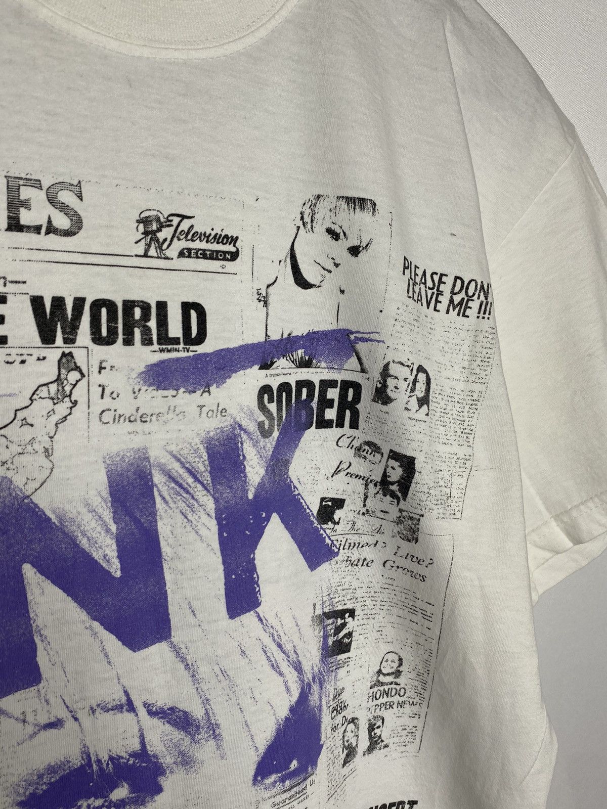 Band Tees 🎶Vintage Pink Tour 2009 T-Shirt Tee Y2K Rare🎶 Size US M / EU 48-50 / 2 - 6 Thumbnail