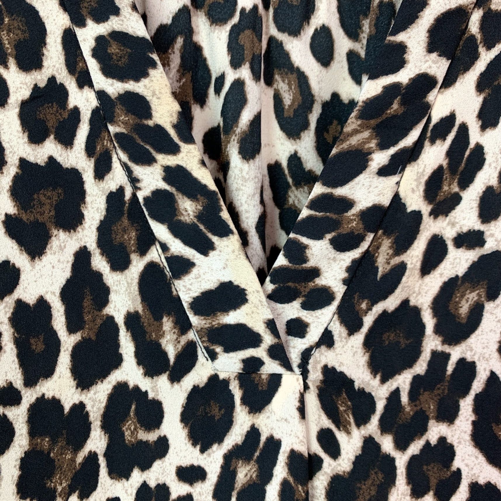 Vince Camuto Vince Camuto Leopard Blouse Shirt Top 2XL Womens Flutter Sleeve V-Neck Leopard Pattern Multicolor Casual Party/Cocktail 2XL Plus Size Size XXL / US 16-18 / IT 52-54 - 4 Thumbnail