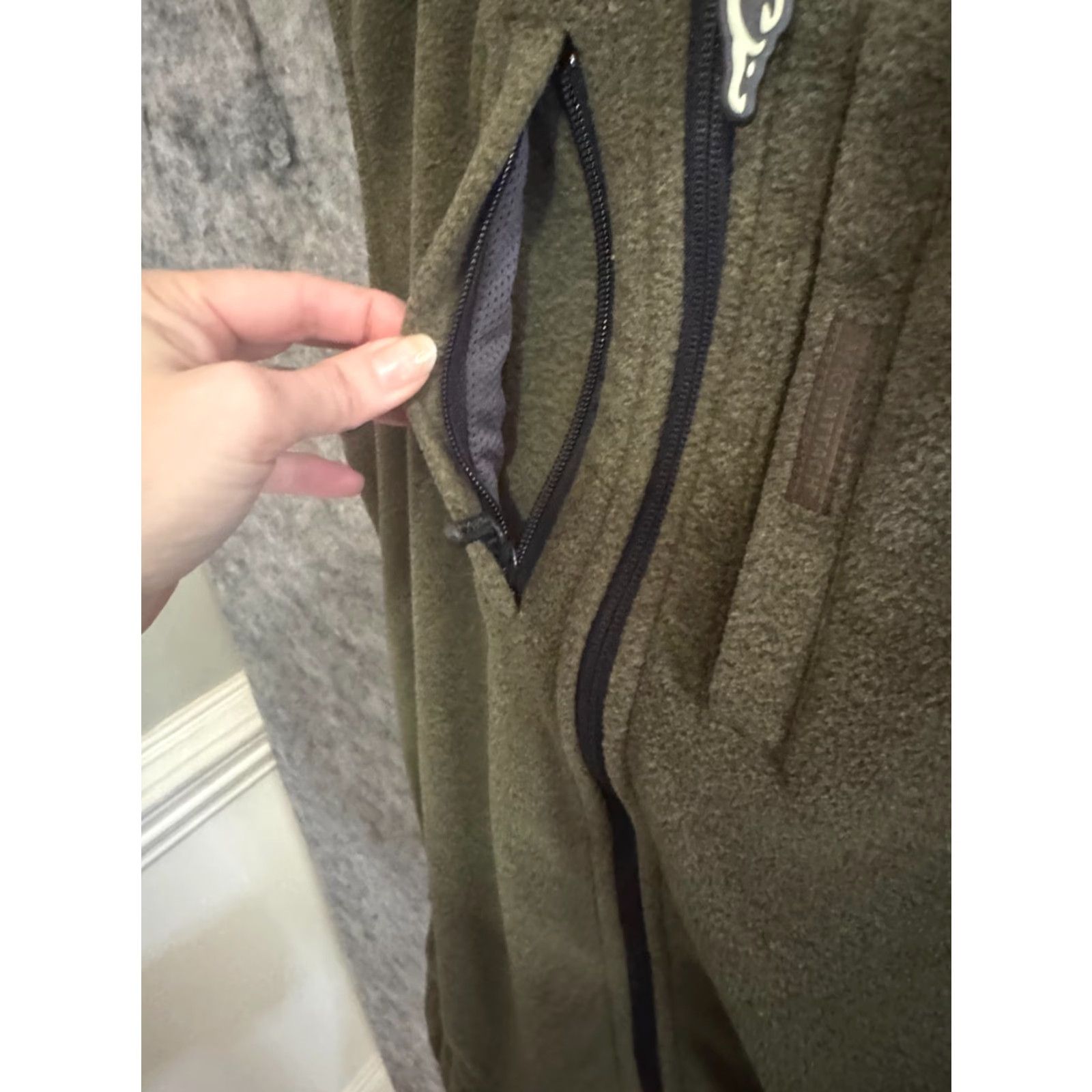Vintage Drake Vest Men’s M Outer Polyester Fleece Full Zip Stand-Up Collar Brown Logo Outdoor Hunting Size US M / EU 48-50 / 2 - 3 Thumbnail