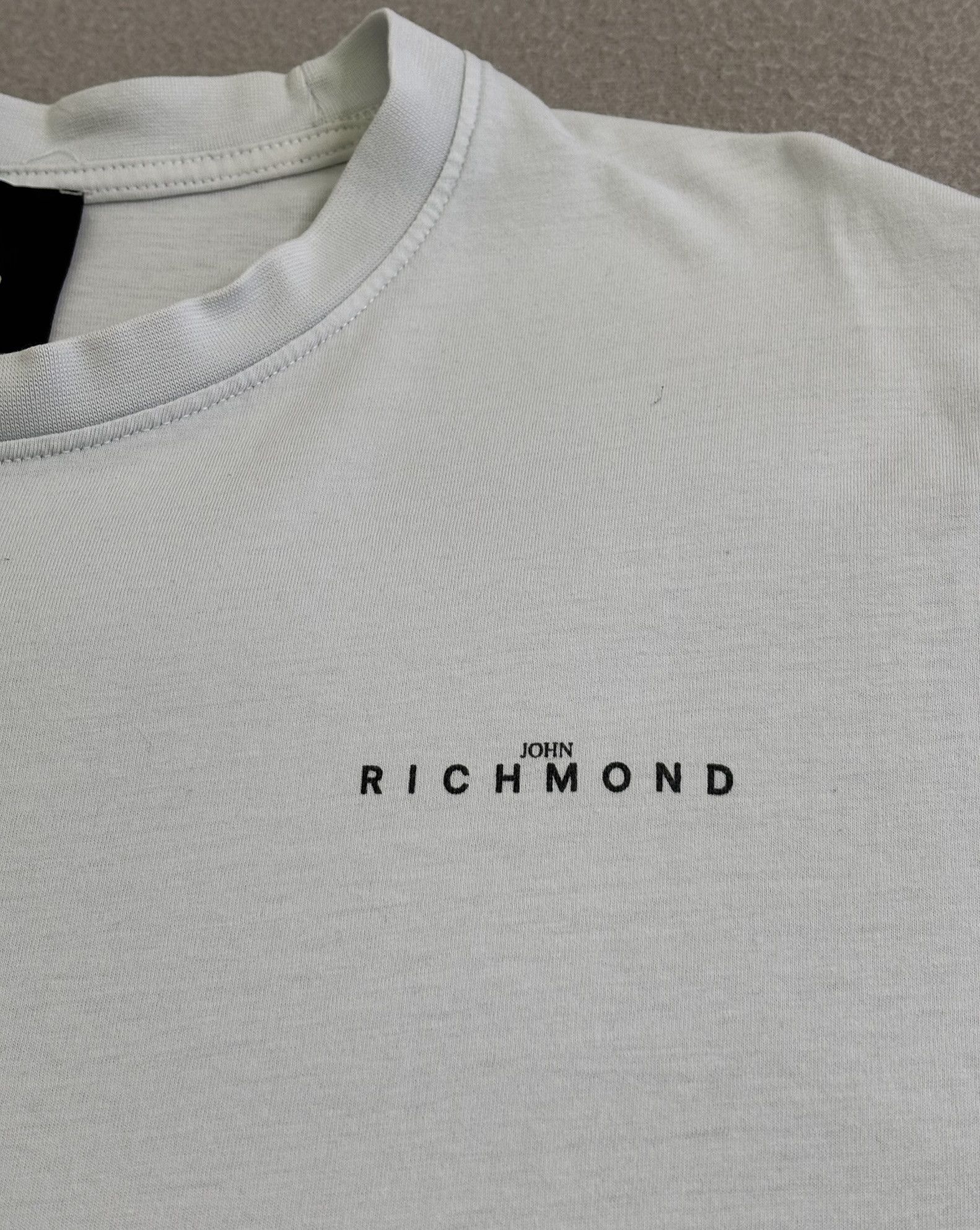 John Richmond John Richmond White T-shirt Size. XXL Size US XXL / EU 58 / 5 - 7 Thumbnail