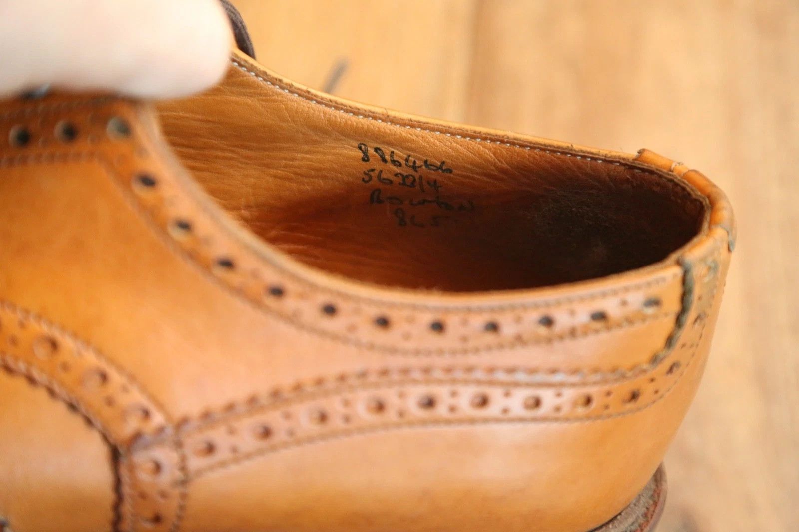 Tricker's Tricker’s Bourton country brogue derby shoes (England) Size US 9.5 / EU 42-43 - 10 Thumbnail