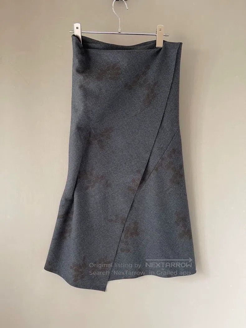 Yohji Yamamoto YOHJI YAMAMOTO size XL Asymmetrical Wool Skirt Size 25" / US 0 / IT 36 - 6 Thumbnail