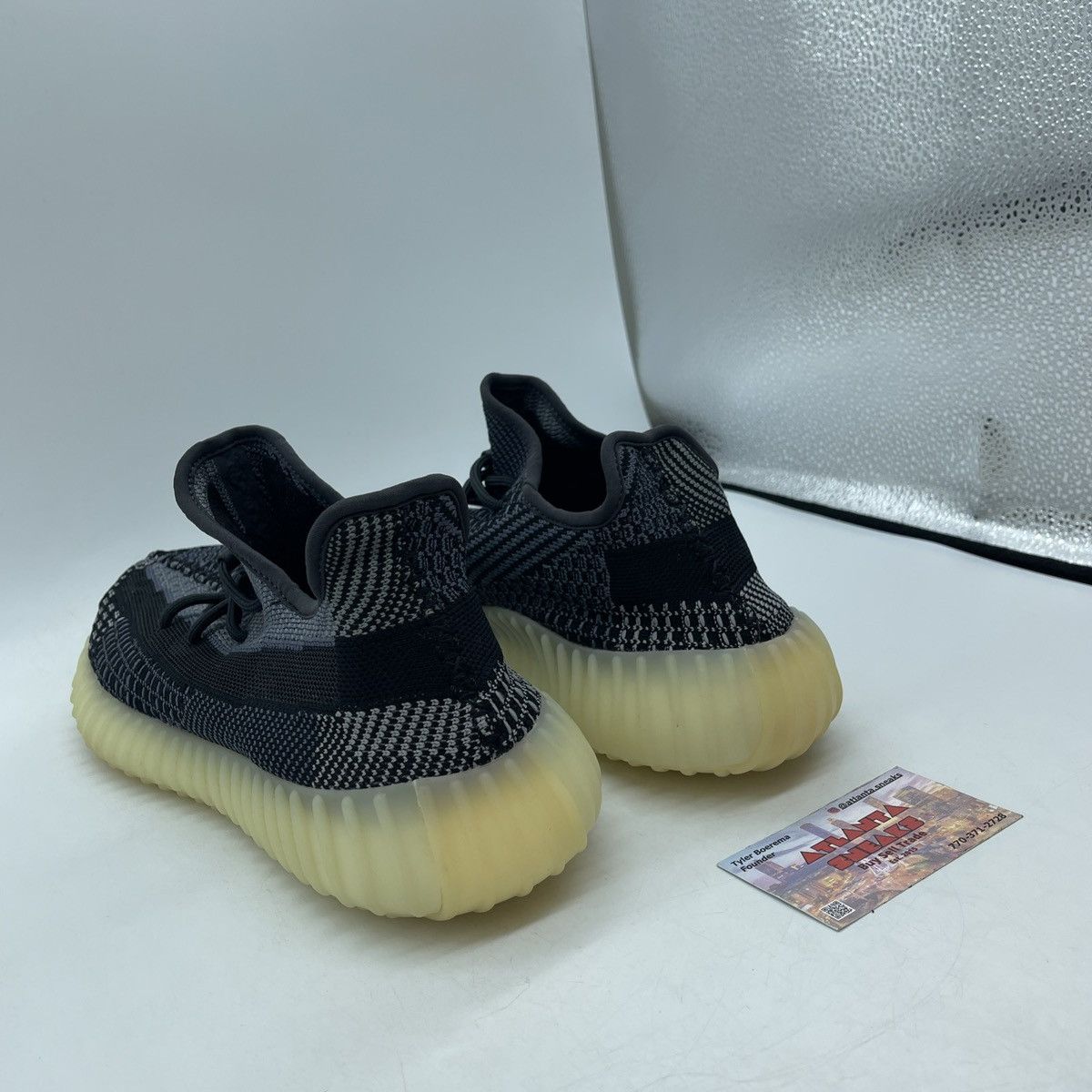 Adidas Yeezy boost 350 carbon Size US 10.5 / EU 43-44 - 4 Thumbnail