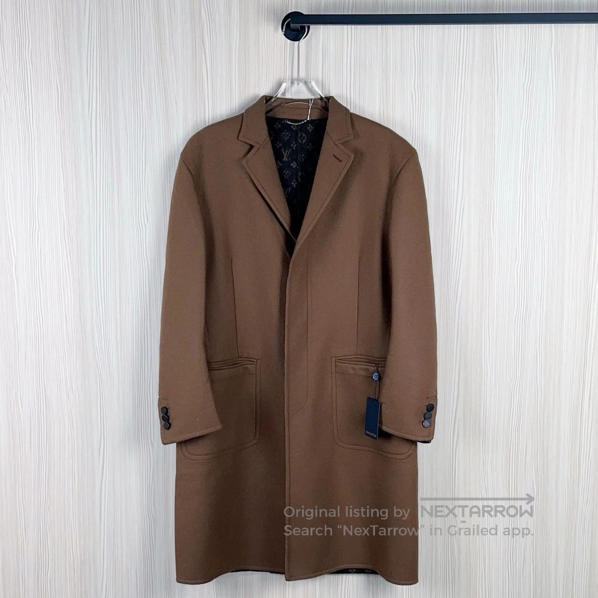Louis Vuitton brown louis vuitton coat in size 50. Size US M / EU 48-50 / 2 - 1 Thumbnail