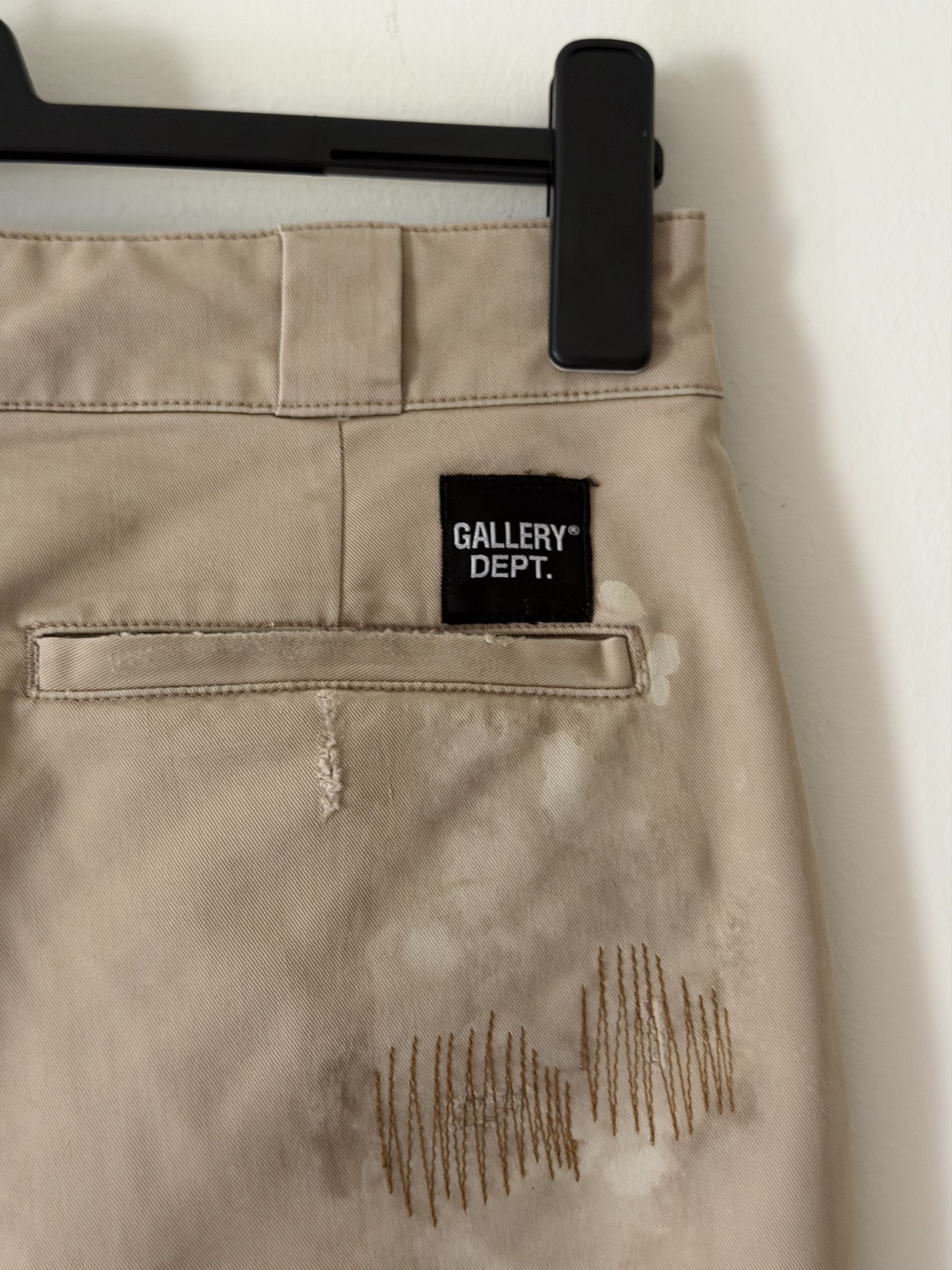 Gallery Dept. Gallery Dept Rico Chino Flare Pants in Tan Size US 33 - 8 Thumbnail