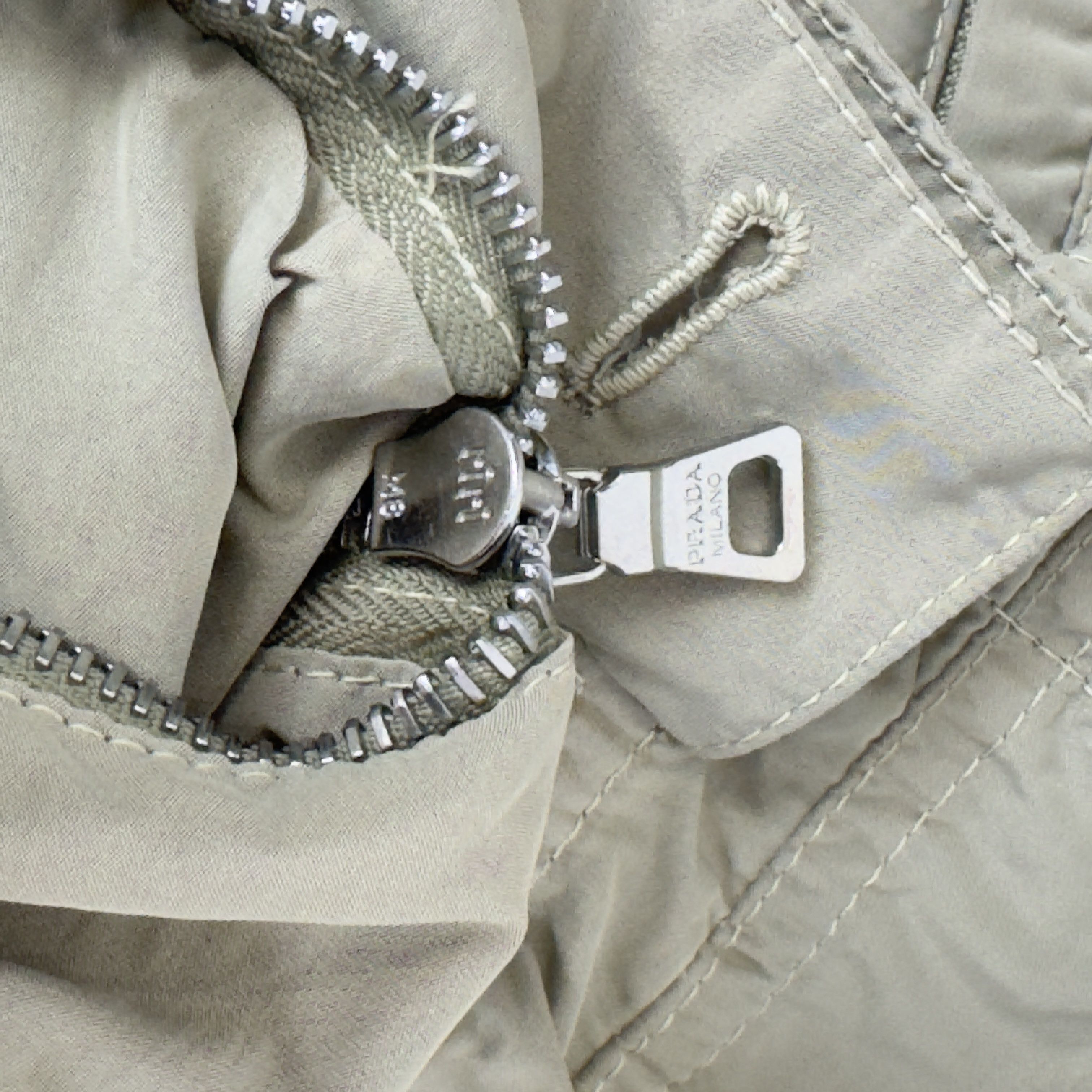 Prada Lightweight Nylon Women's Jacket Size L / US 10 / IT 46 - 16 Thumbnail