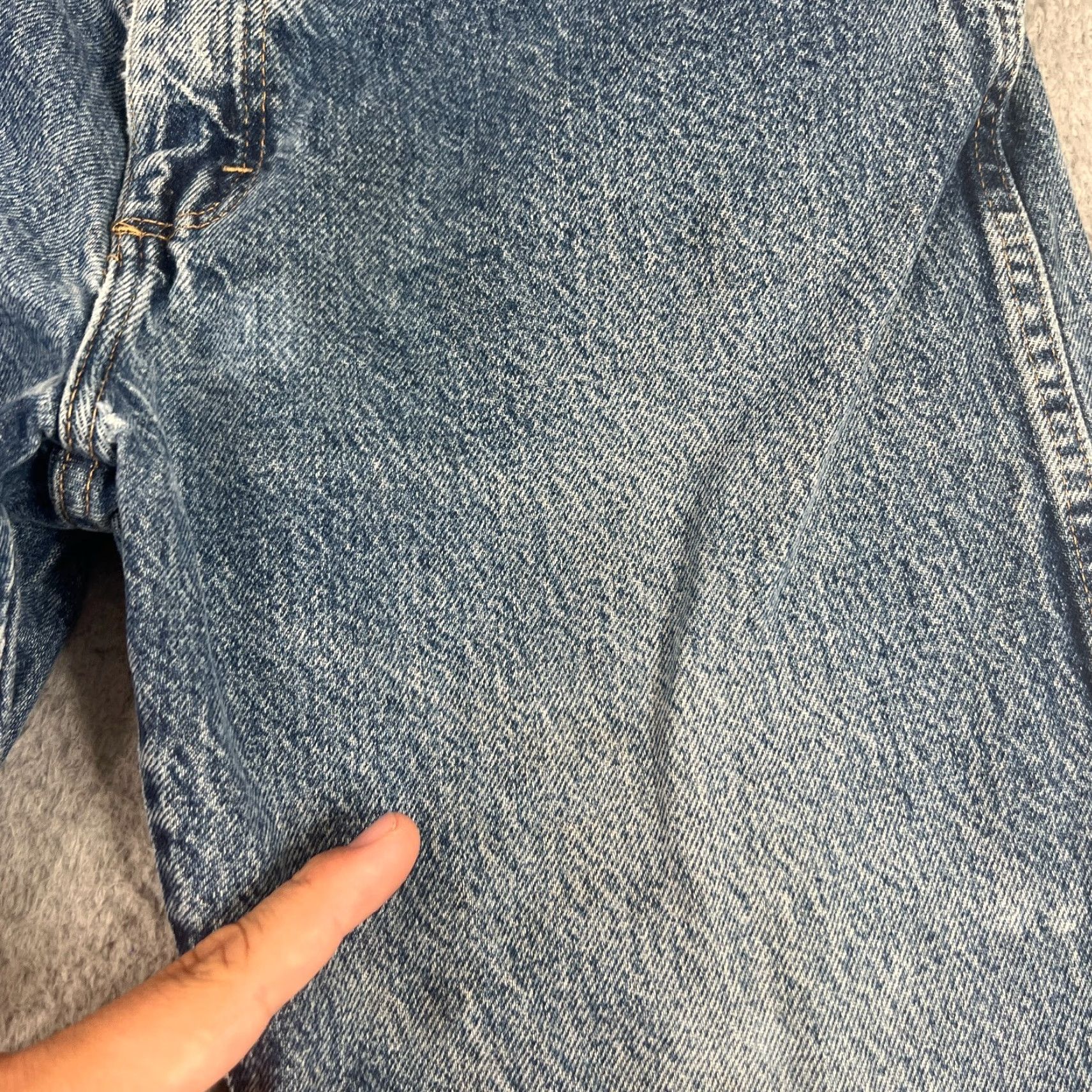 Wrangler Wrangler Jeans Men's 34x30 Denim Relaxed Fit Workwear 5-Pocket USA Distressed 2000s Mens Size US 34 / EU 50 - 6 Thumbnail