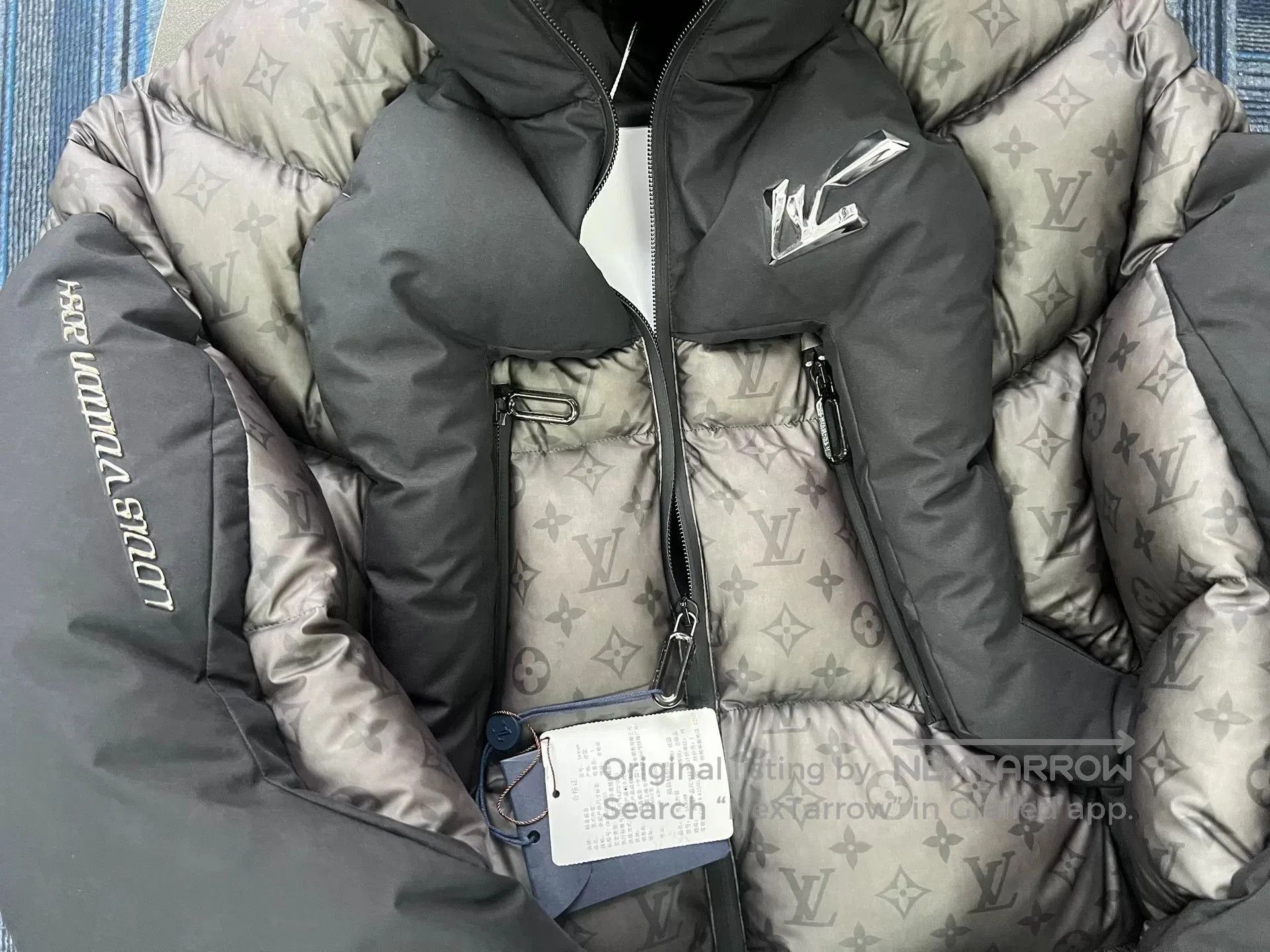 Louis Vuitton brand new black LV2054 down jacket. Size US L / EU 52-54 / 3 - 4 Thumbnail