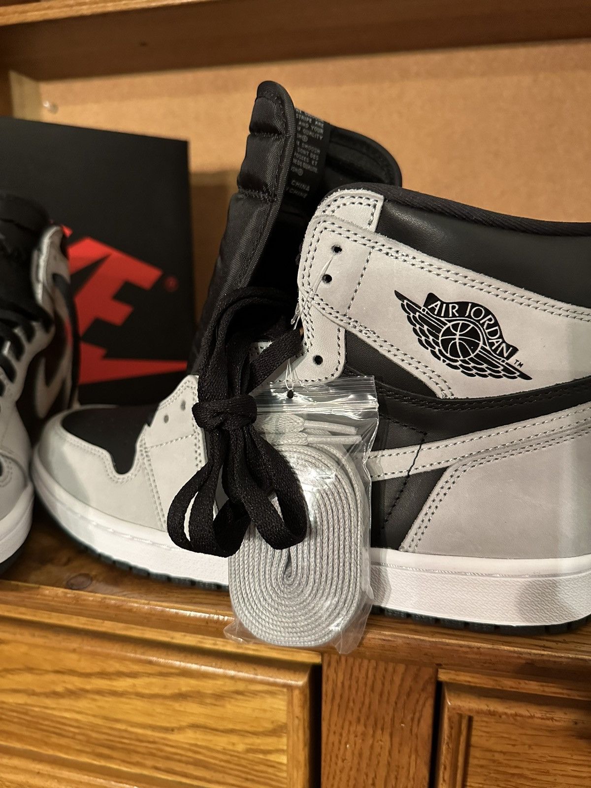 Jordan Brand Air Jordan 1 Retro High OG Shadow 2.0 Size US 10.5 / EU 43-44 - 6 Thumbnail