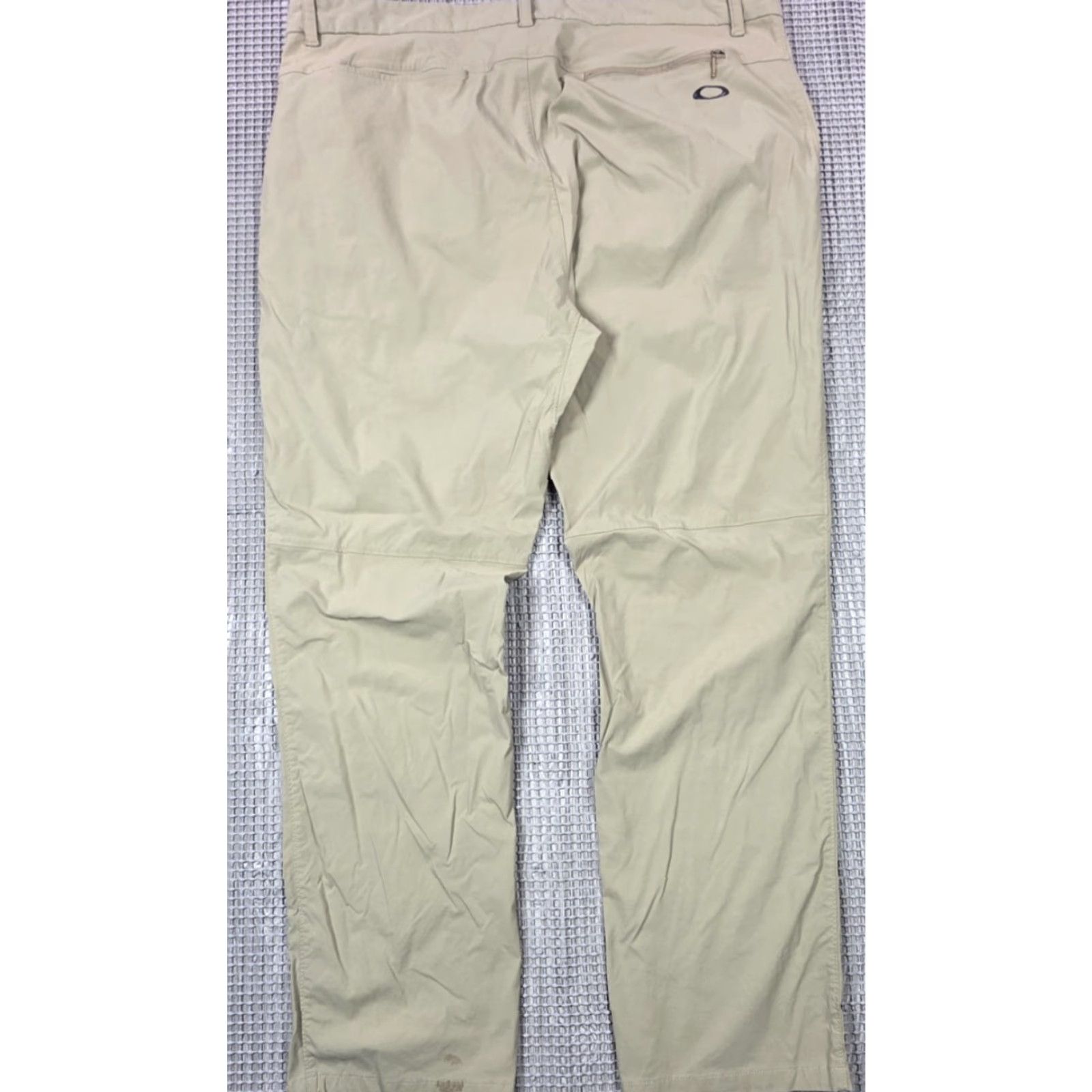 Oakley Oakley Pants Men 40x31 Regular Fit Performance Outdoors Trek Logo Beige Stretch Pants Size US 40 / EU 56 - 3 Thumbnail