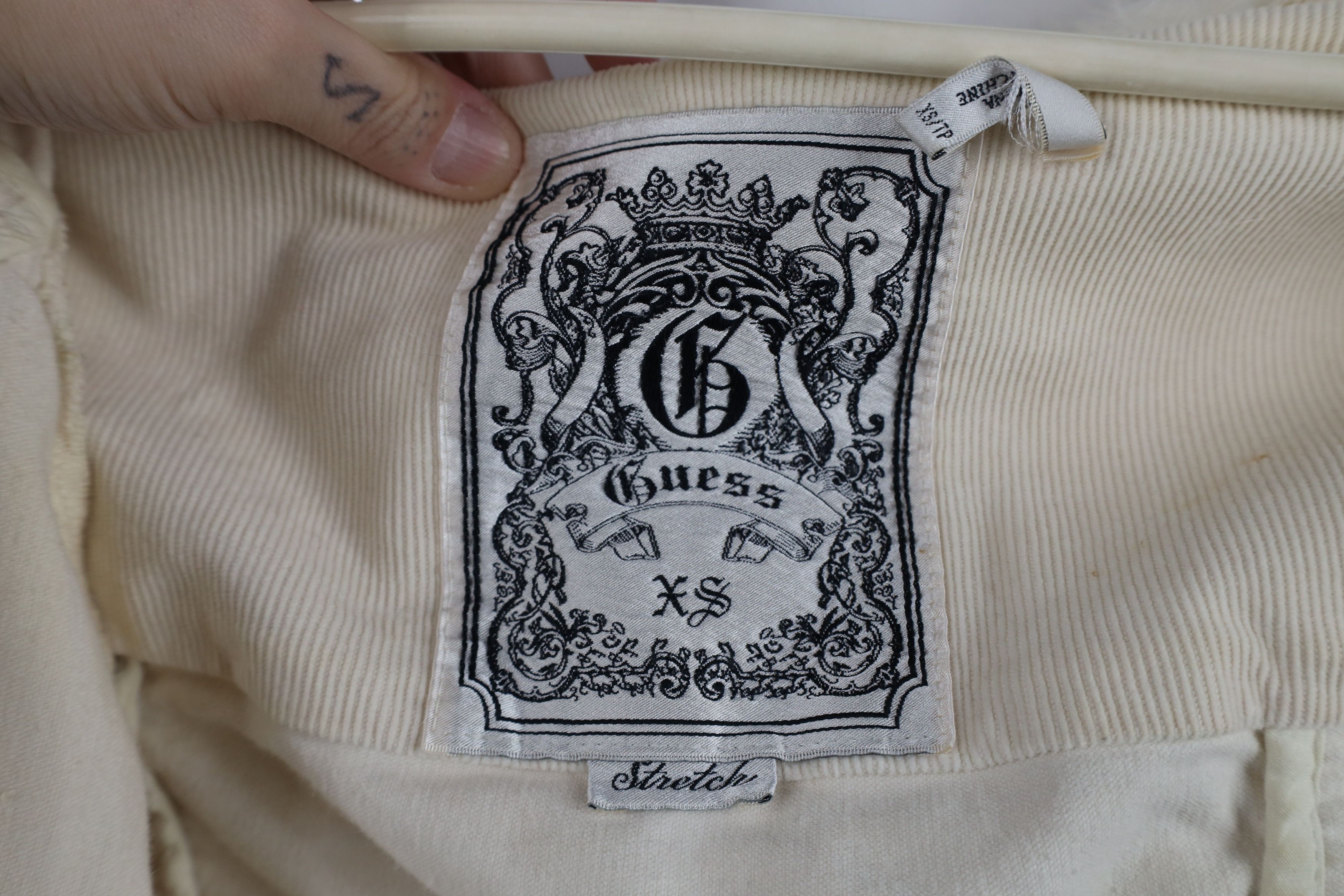 Guess Vintage 90s Y2K Guess Rabbit Corduroy Trucker Jacket Cream Size XS / US 0-2 / IT 36-38 - 12 Thumbnail