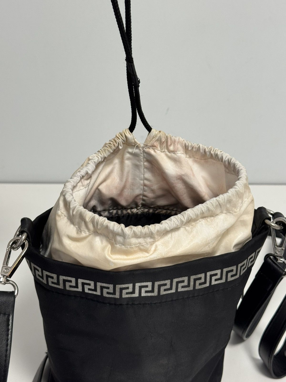Versace Versace Parfums Black Carry Handbag Totebag And Sports Bag Size ONE SIZE - 12 Thumbnail