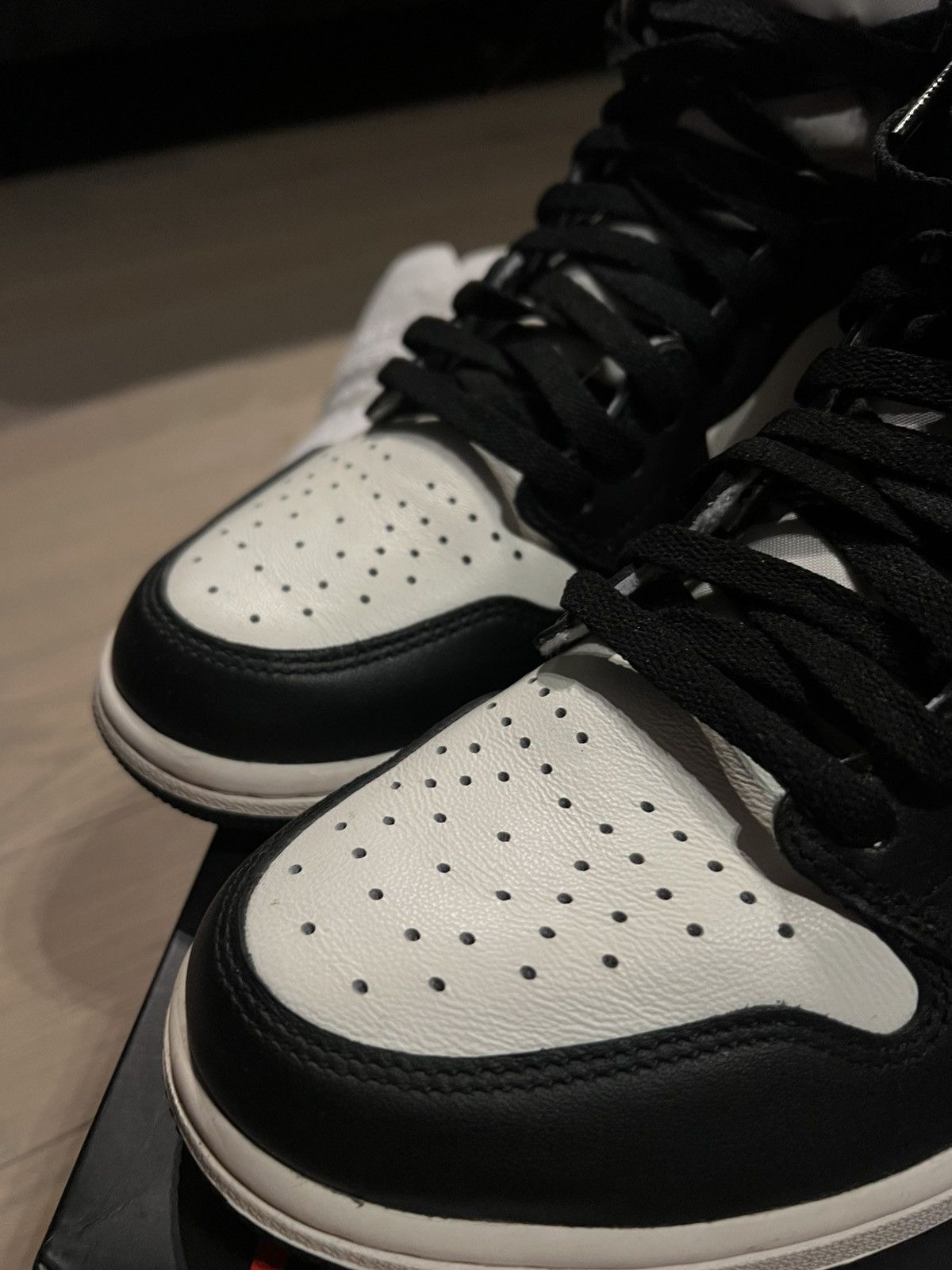 Jordan Brand × Nike Jordan 1 Mochas Size US 10 / EU 43 - 4 Thumbnail