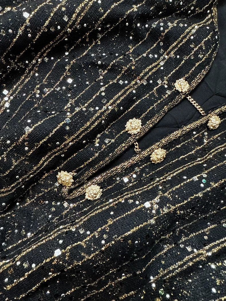 Chanel Chanel Gold Quilted Black Long Sleeve Top Size M / US 6-8 / IT 42-44 - 4 Thumbnail