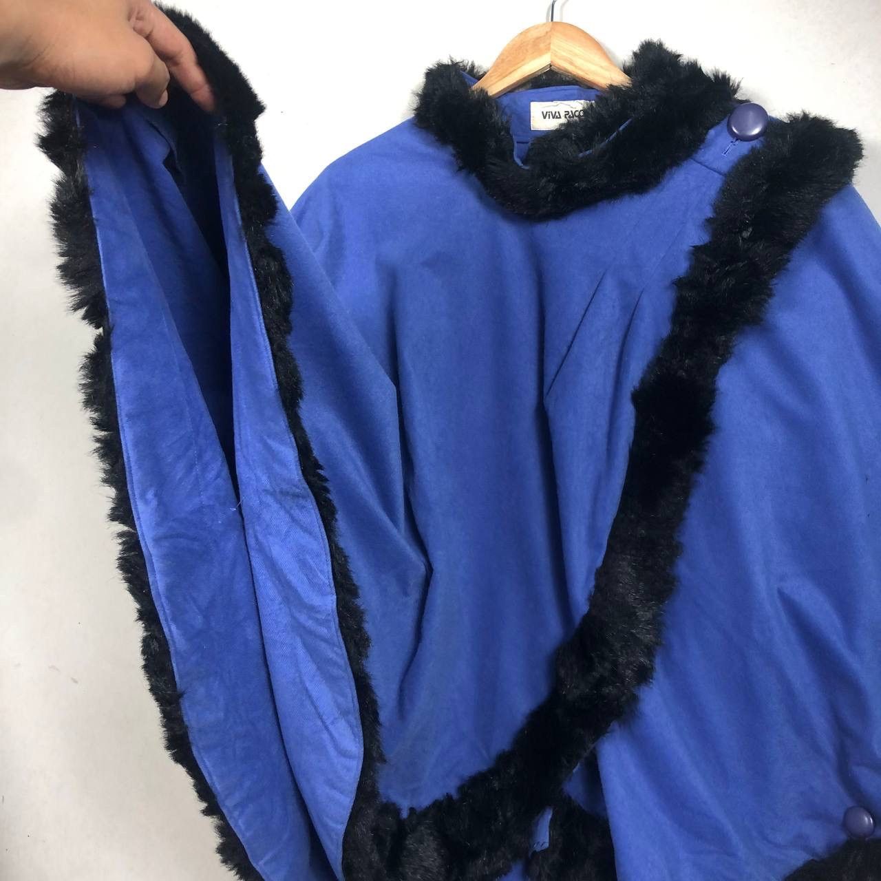 Cloak Japan Avant Garde Shearling Purple Poncho Cloaks Capes Size US L / EU 52-54 / 3 - 4 Thumbnail