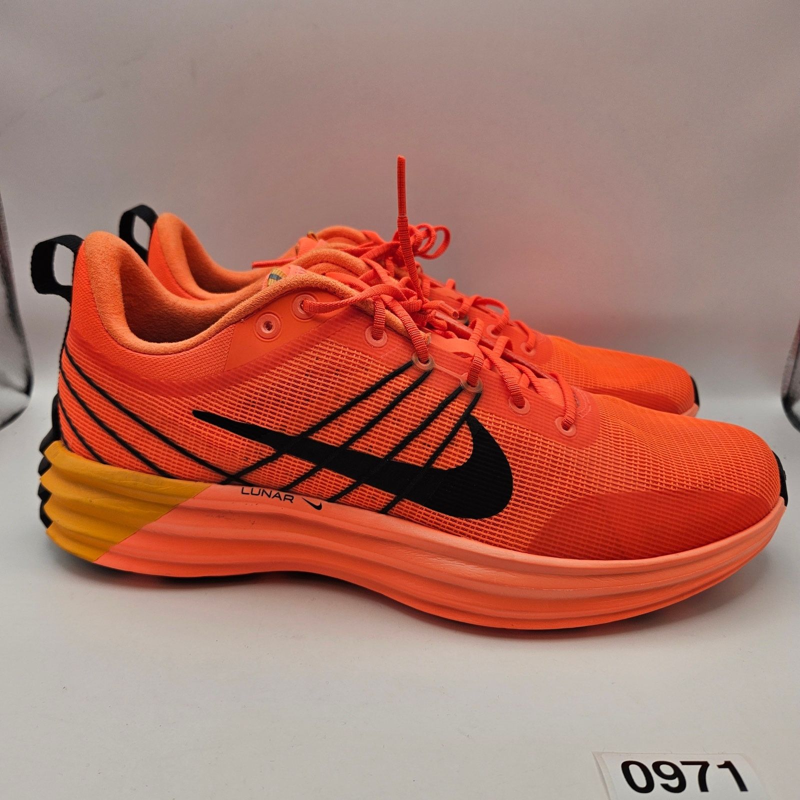 Nike NIKE MEN'S 10.5 LUNAR ROAM HYPER CRIMSON SHOES HJ9145-809 Size US 10.5 / EU 43-44 - 4 Thumbnail