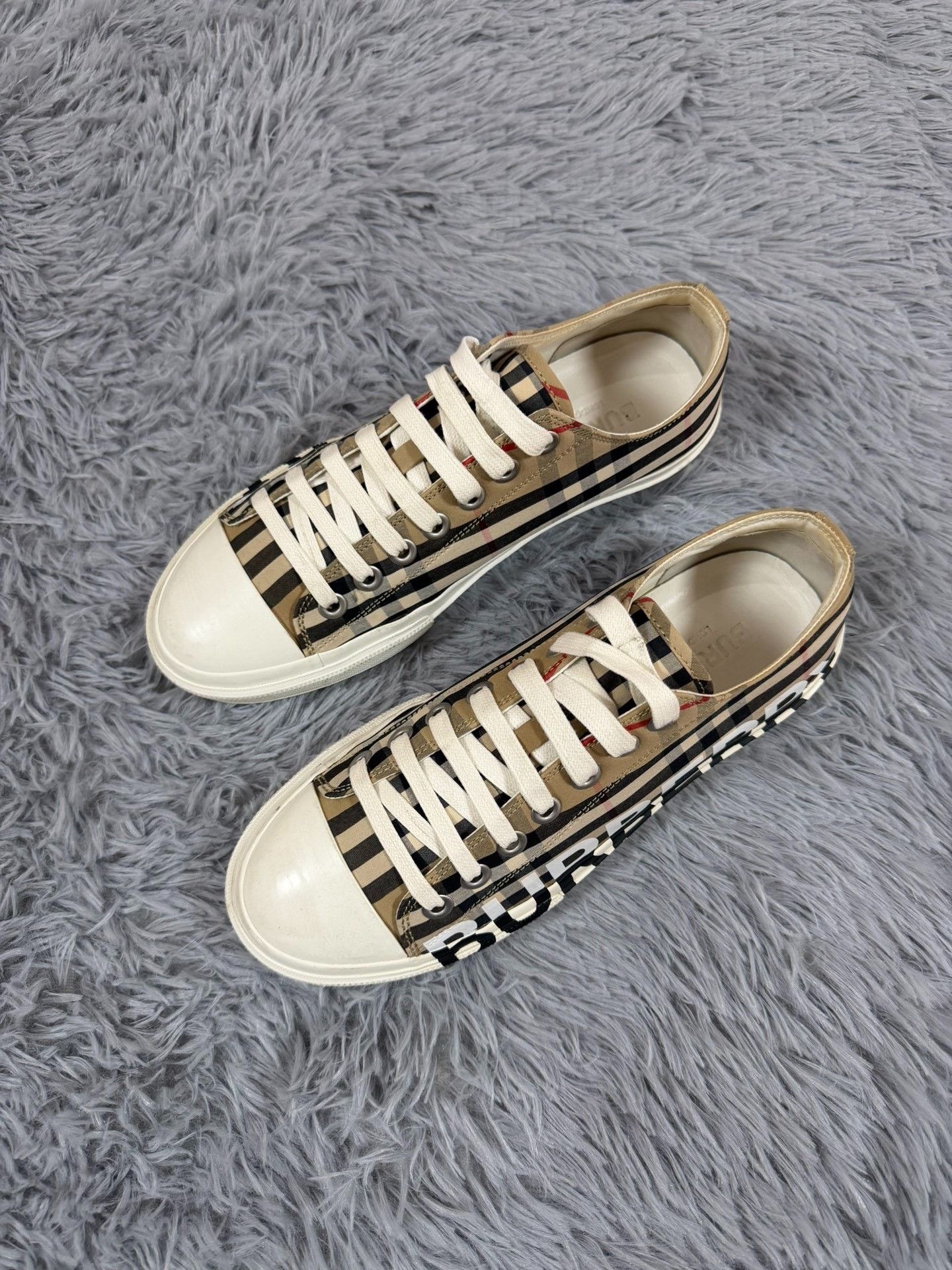 Burberry Burberry Casual Lowtop Sneakers 41 Men Size US 8.5 / EU 41-42 - 1 Thumbnail