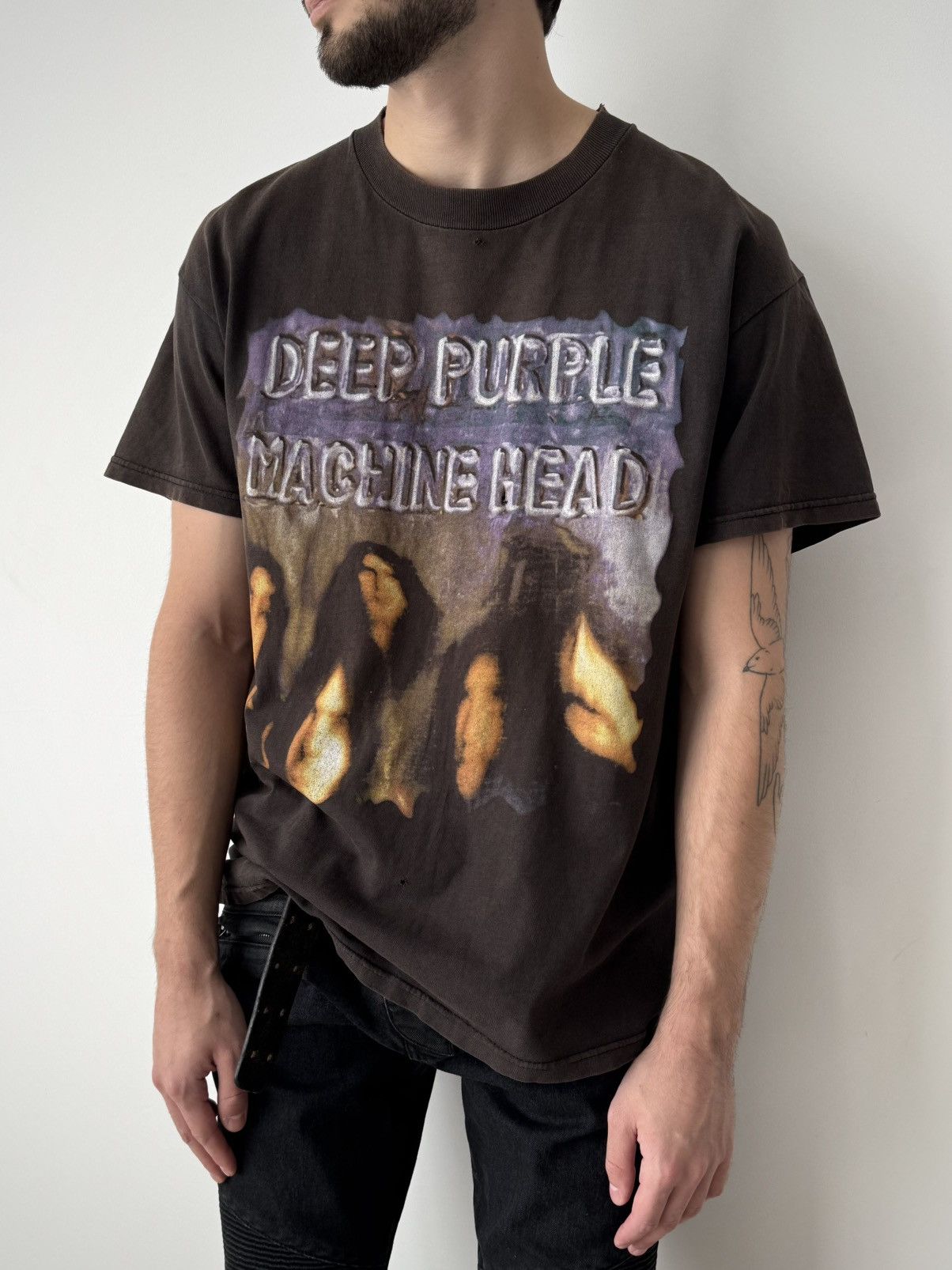 Band Tees Vintage 90s Deep Purple ‘Machine Head’ Faded Thrashed Tee Size US L / EU 52-54 / 3 - 1 Thumbnail