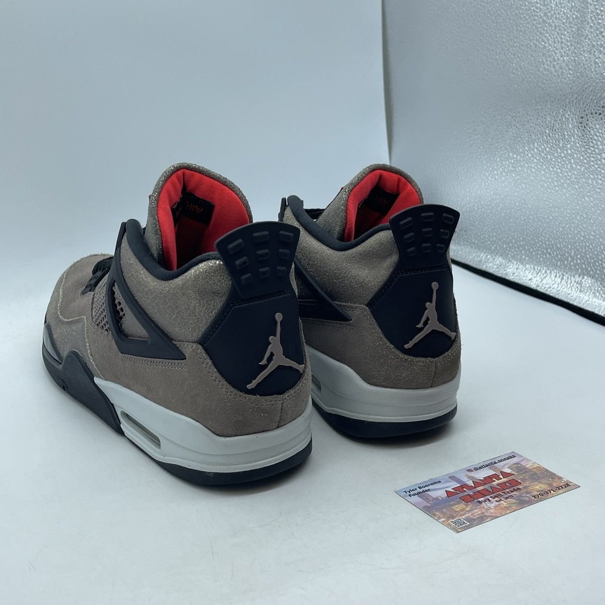 Jordan Brand Air Jordan 4 taupe haze Size US 10.5 / EU 43-44 - 4 Thumbnail