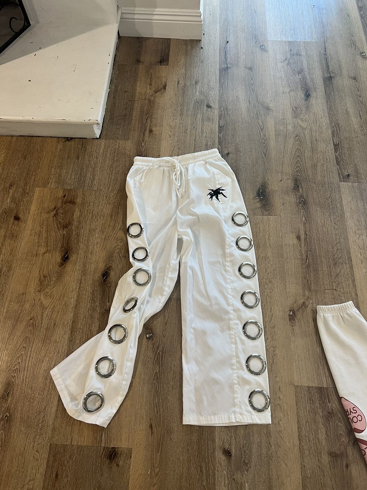 Japanese Brand Working on esscaping life without color Size US 32 / EU 48 - 2 Thumbnail