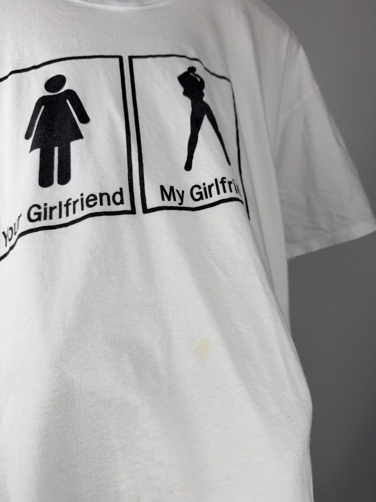 Vintage 00s Funny Your Girlfriend My Girlfriend Meme Graphic Tee 2XL Size US XL / EU 56 / 4 - 7 Thumbnail