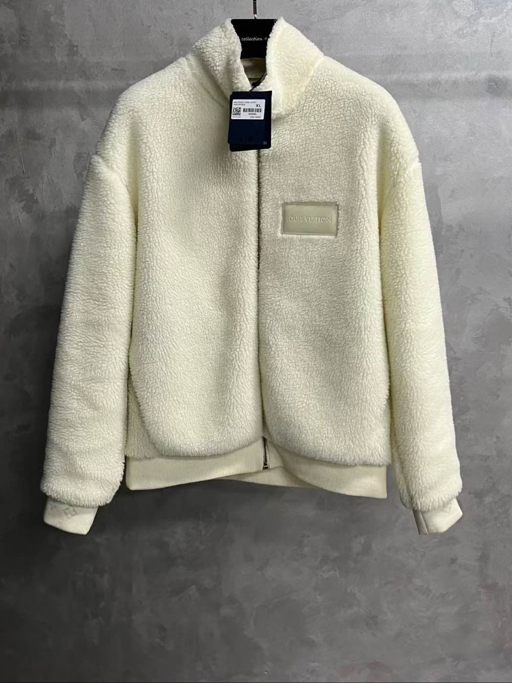 Louis Vuitton Louis Vuitton Fleece Zip-Up Jacket Size XL Size US XL / EU 56 / 4 - 1 Thumbnail