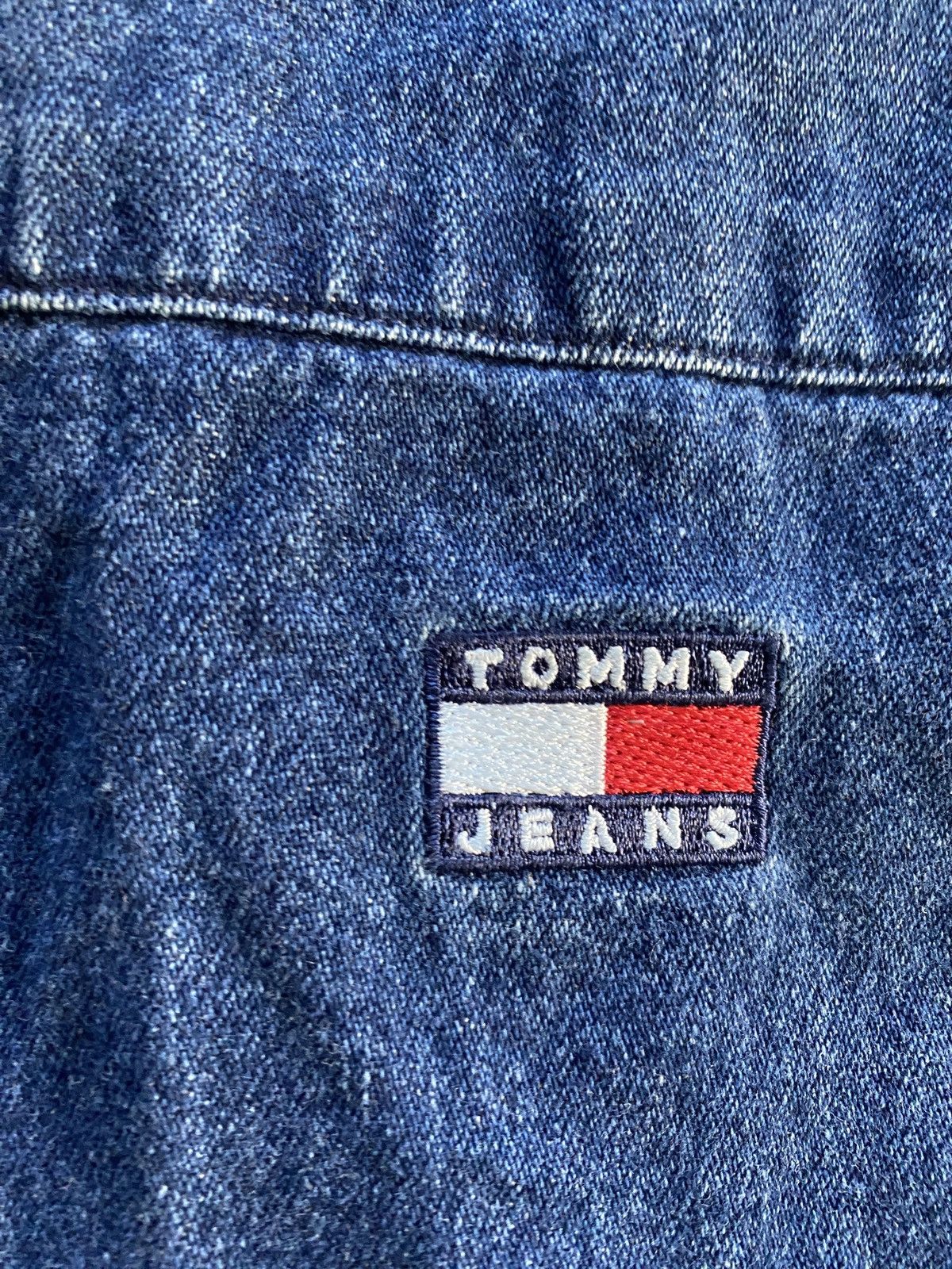 Tommy Hilfiger Vintage 90’s Tommy Hilfiger Jeans Long Sleeve Button Up Size US L / EU 52-54 / 3 - 3 Thumbnail