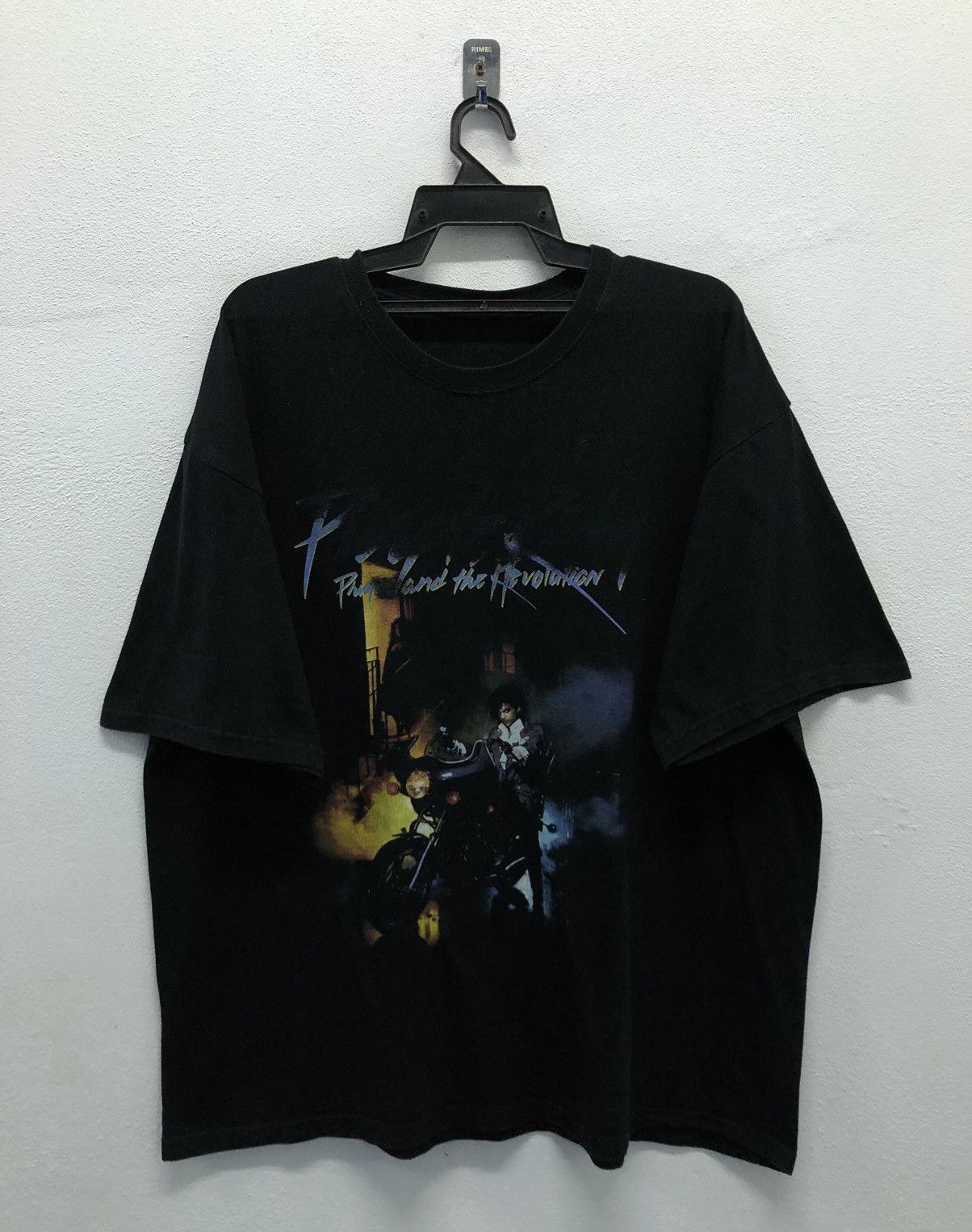 Band Tees Vintage Purple Rain Prince And The Revolution T-Shirt Size US XXL / EU 58 / 5 - 1 Thumbnail